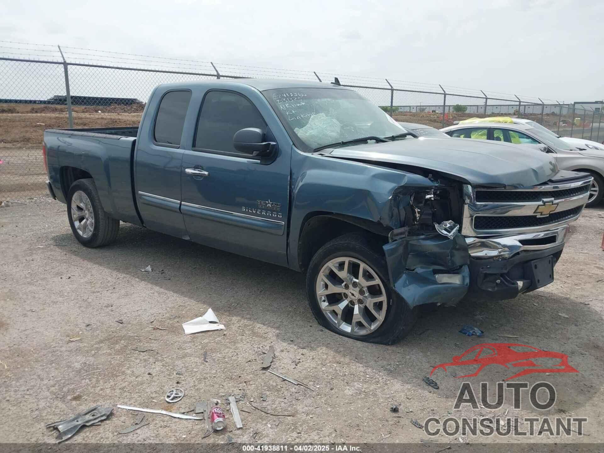 CHEVROLET SILVERADO 1500 2011 - 1GCRCSE0XBZ288448