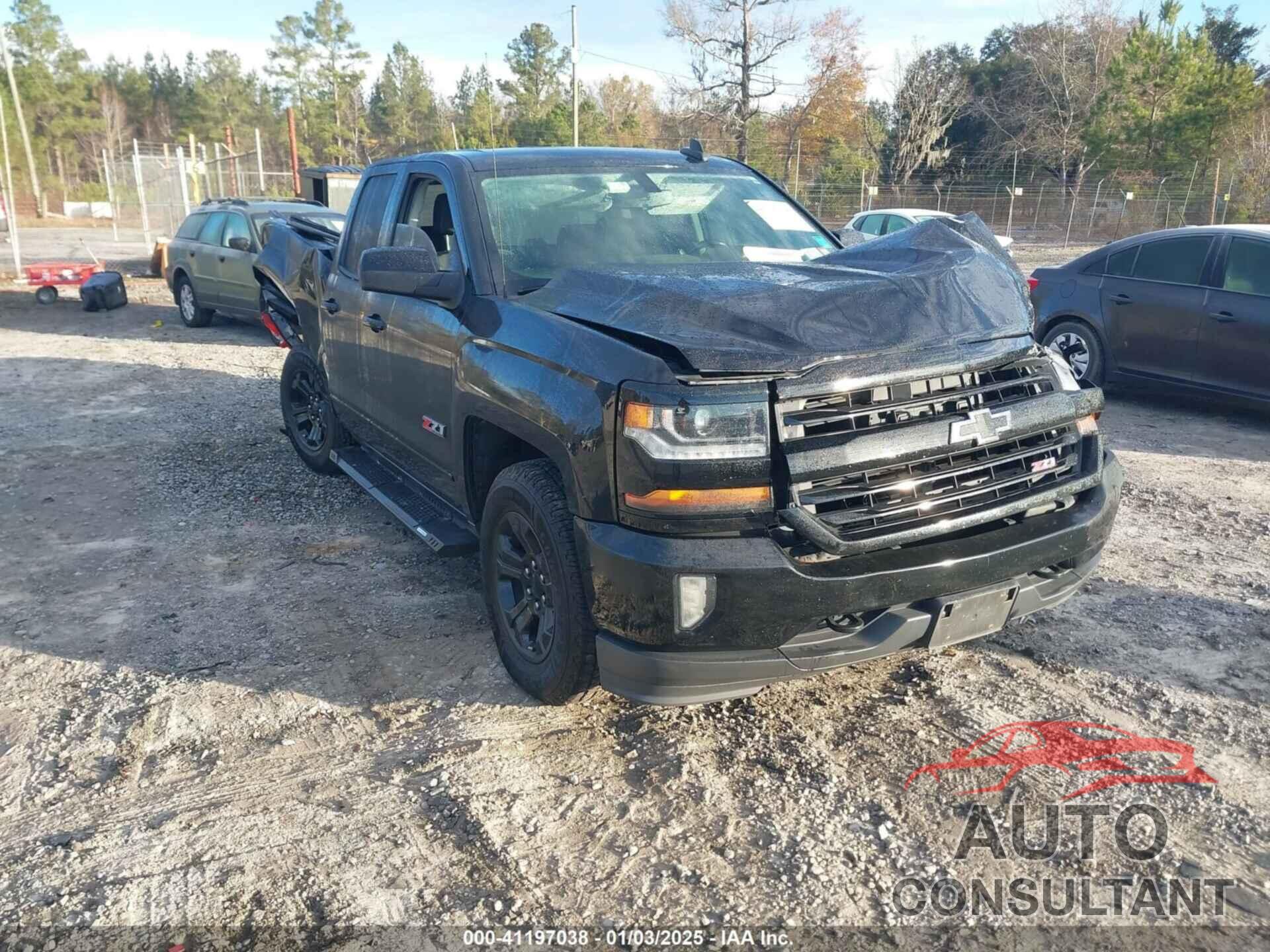 CHEVROLET SILVERADO 1500 2018 - 1GCVKREC4JZ144509