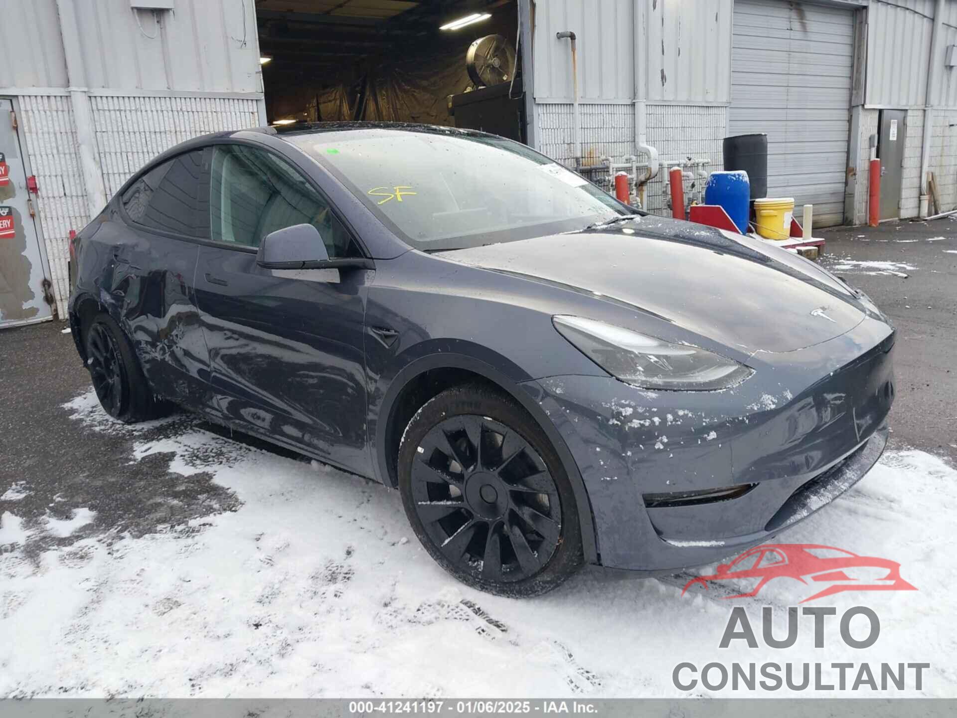 TESLA MODEL Y 2023 - 7SAYGDEE9PF756581