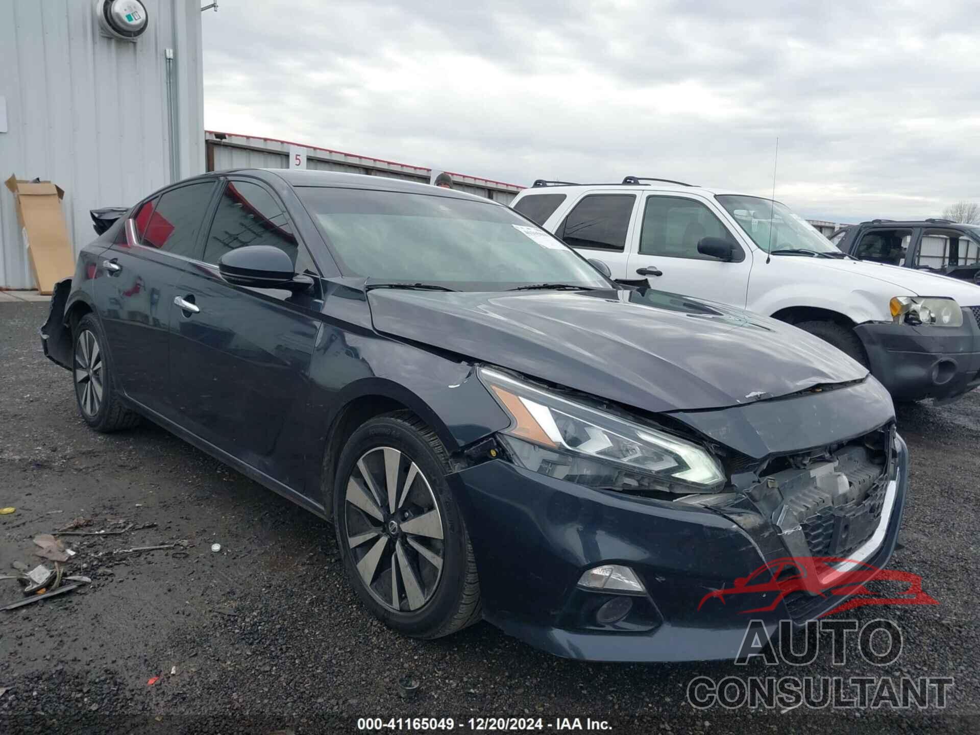 NISSAN ALTIMA 2019 - 1N4BL4DV6KC126996