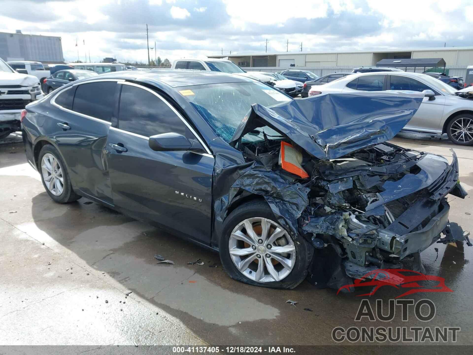 CHEVROLET MALIBU 2020 - 1G1ZD5STXLF007919