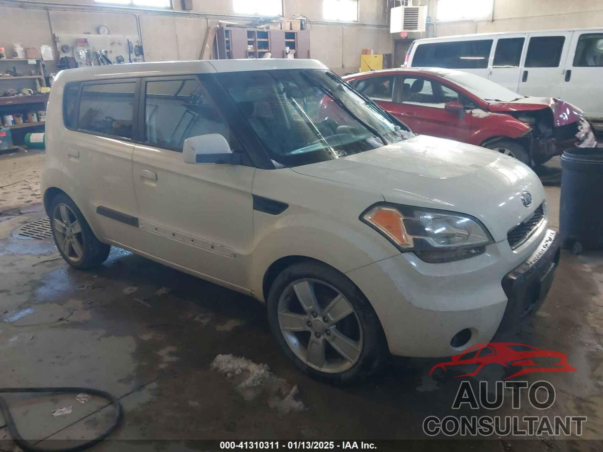 KIA SOUL 2010 - KNDJT2A2XA7046354