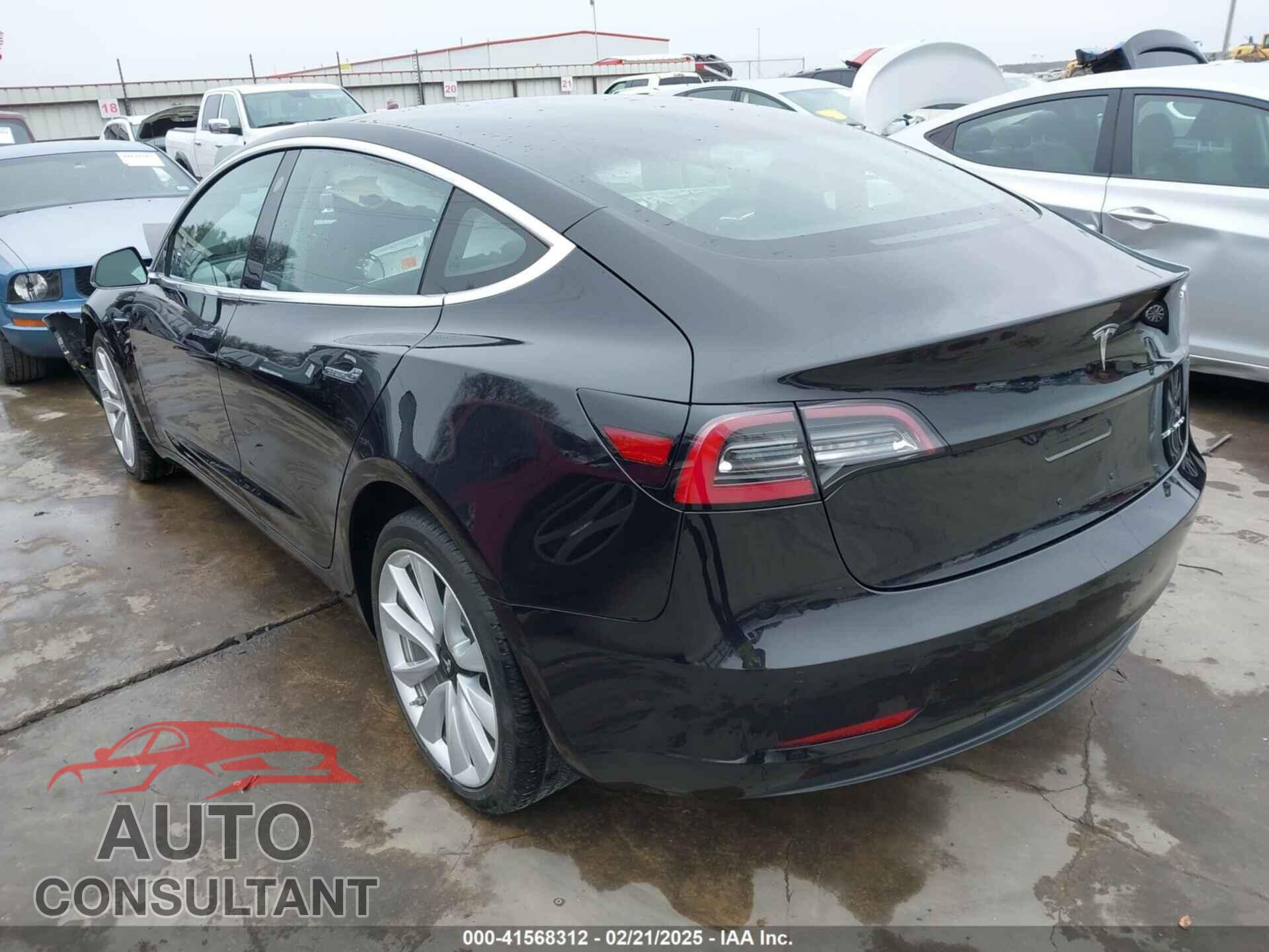 TESLA MODEL 3 2018 - 5YJ3E1EB3JF090567