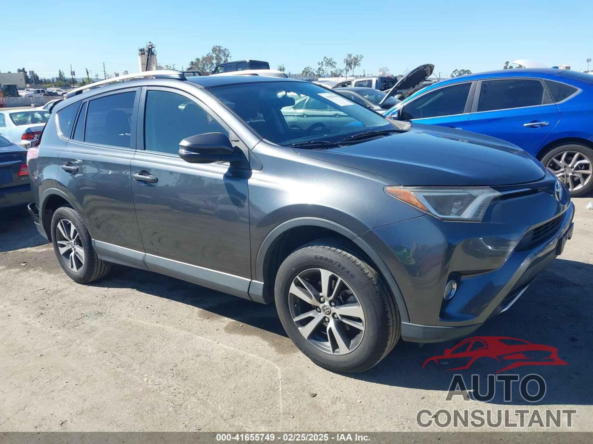 TOYOTA RAV4 2016 - JTMWFREV9GD087496