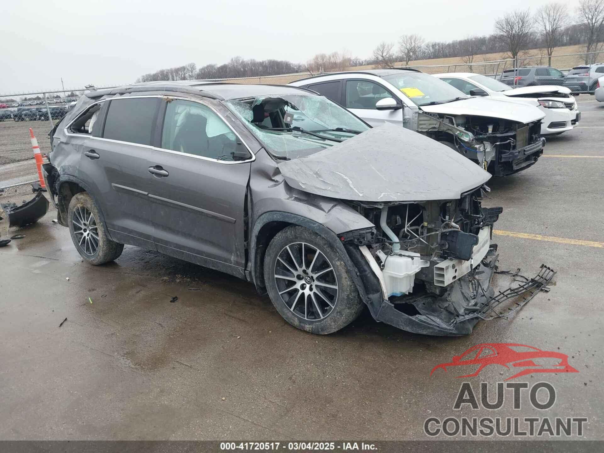 TOYOTA HIGHLANDER 2017 - 5TDJZRFH7HS371208