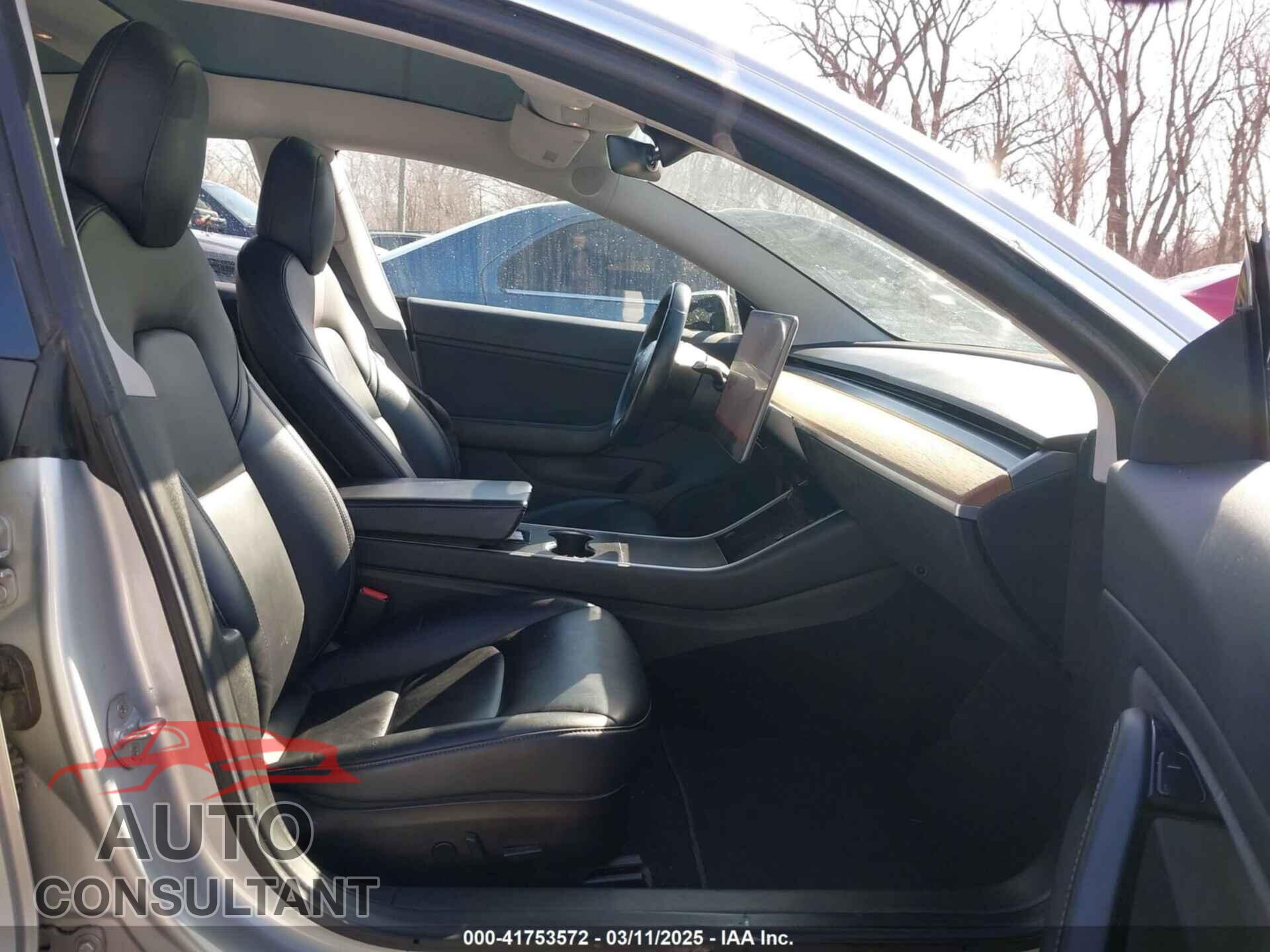 TESLA MODEL 3 2018 - 5YJ3E1EB3JF117007
