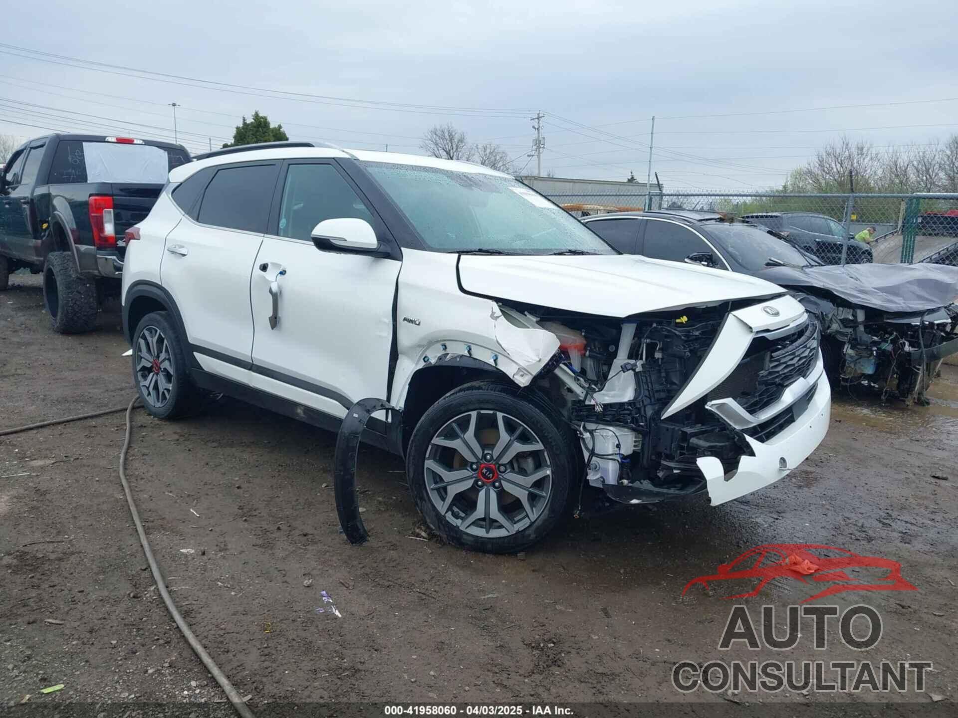 KIA SELTOS 2021 - KNDETCA26M7139321