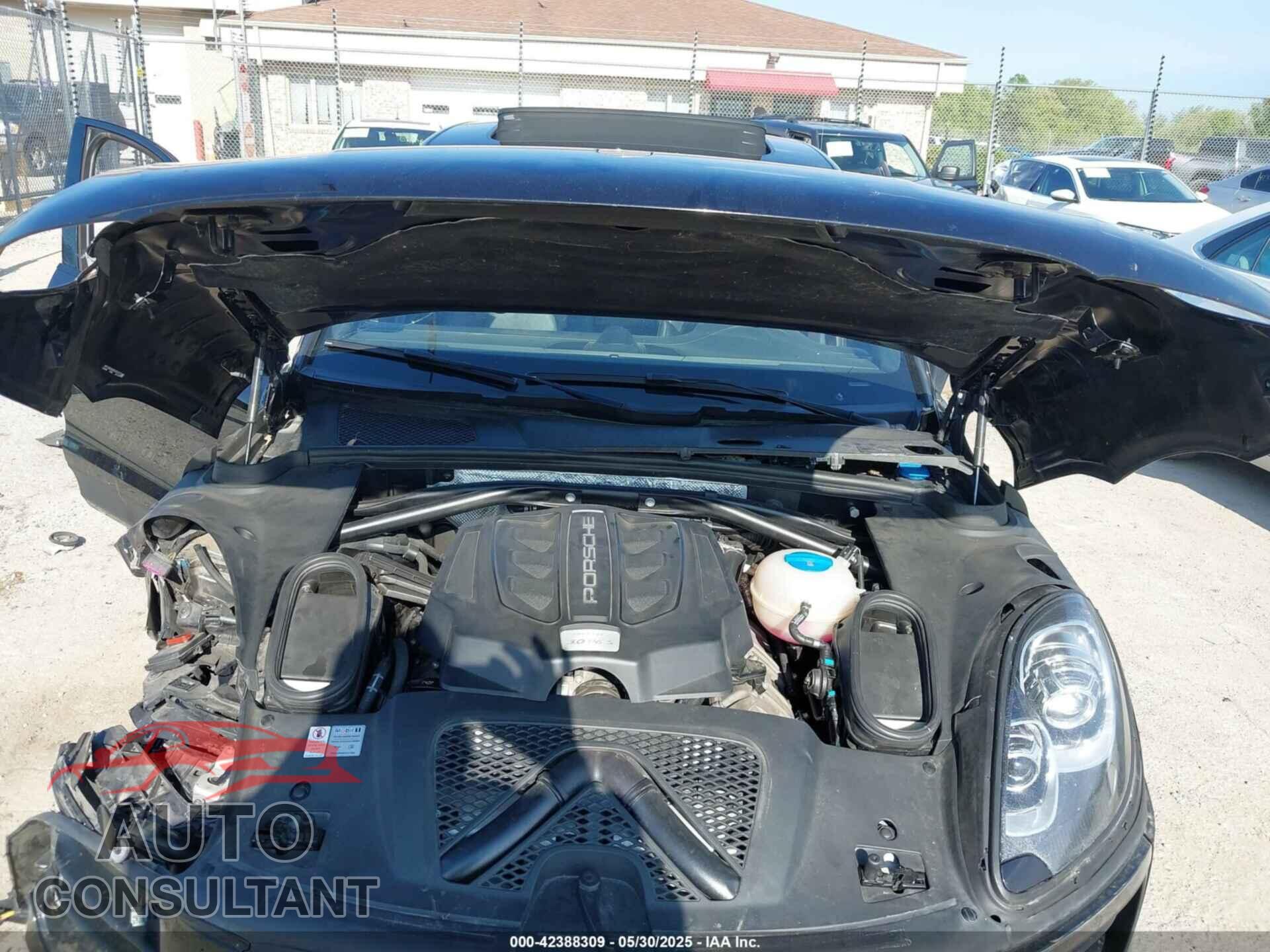 PORSCHE MACAN 2017 - WP1AB2A56HLB14131