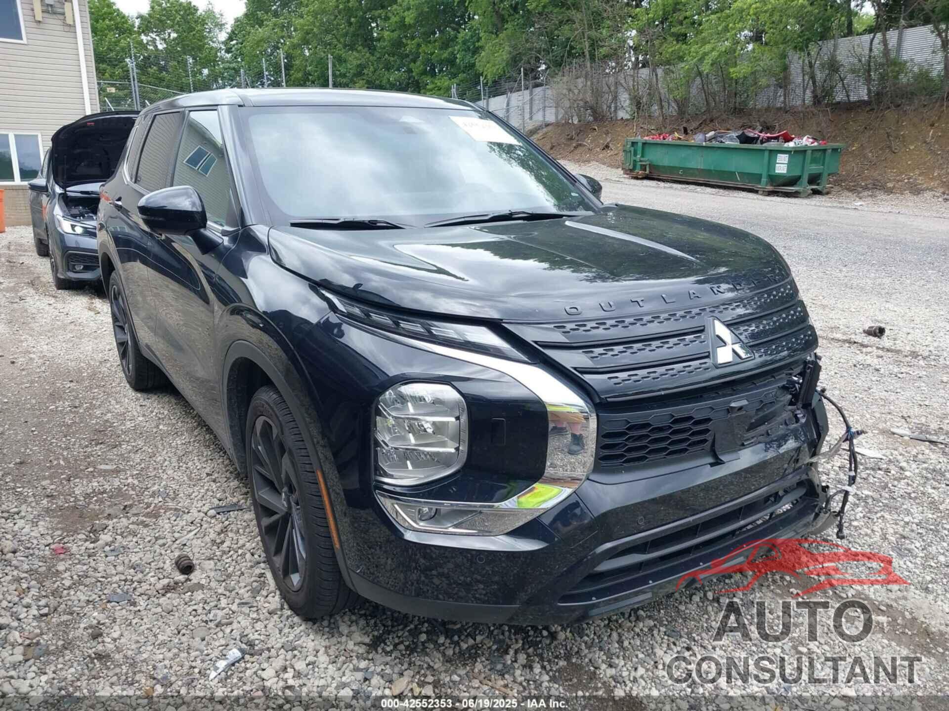 MITSUBISHI OUTLANDER 2022 - JA4J4TA82NZ013764