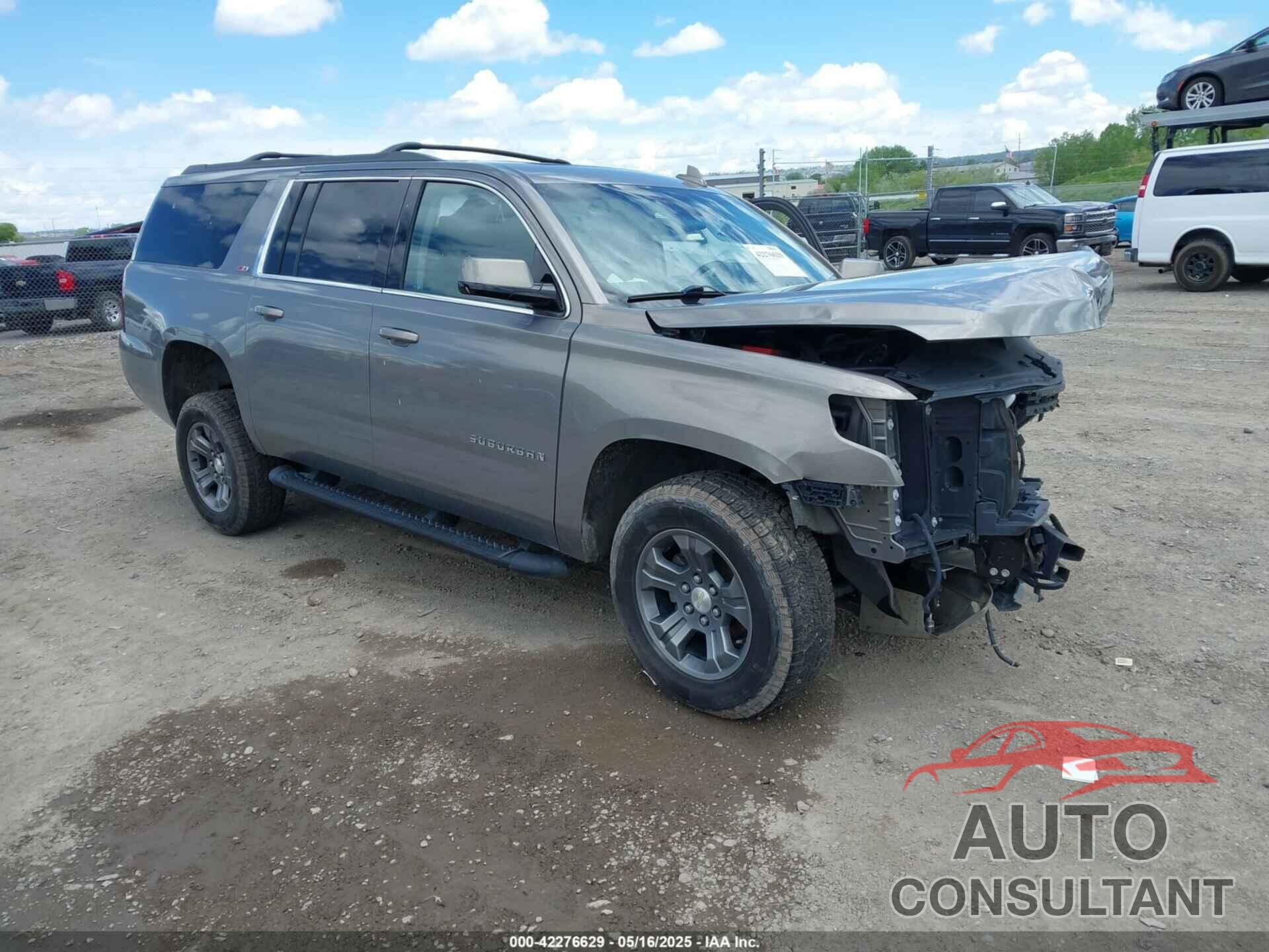 CHEVROLET SUBURBAN 2018 - 1GNSKHKC4JR155518