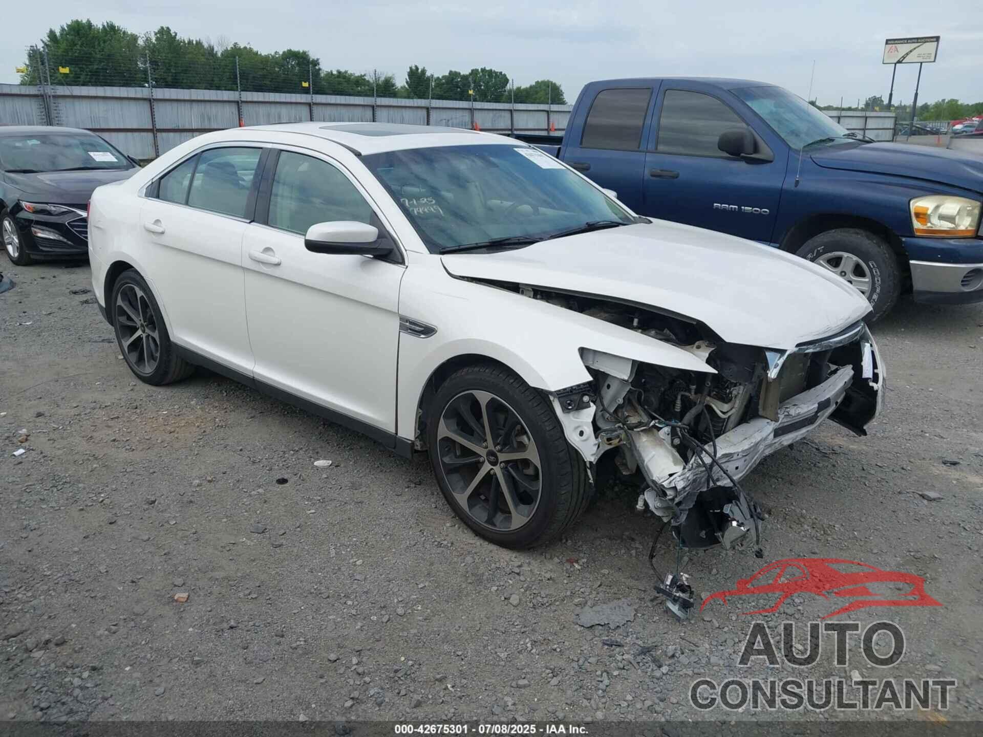 FORD TAURUS 2016 - 1FAHP2E82GG138669