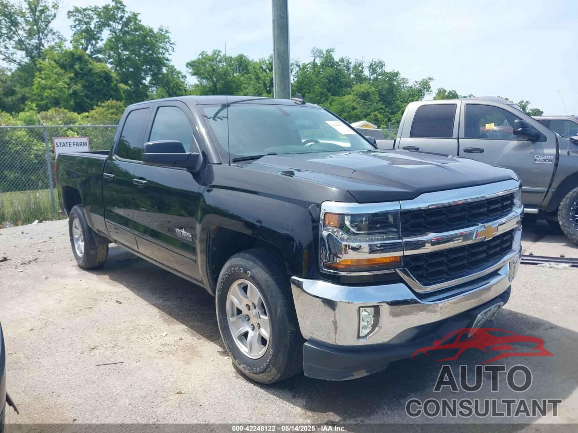 CHEVROLET SILVERADO 1500 2018 - 1GCRCRECXJZ354613