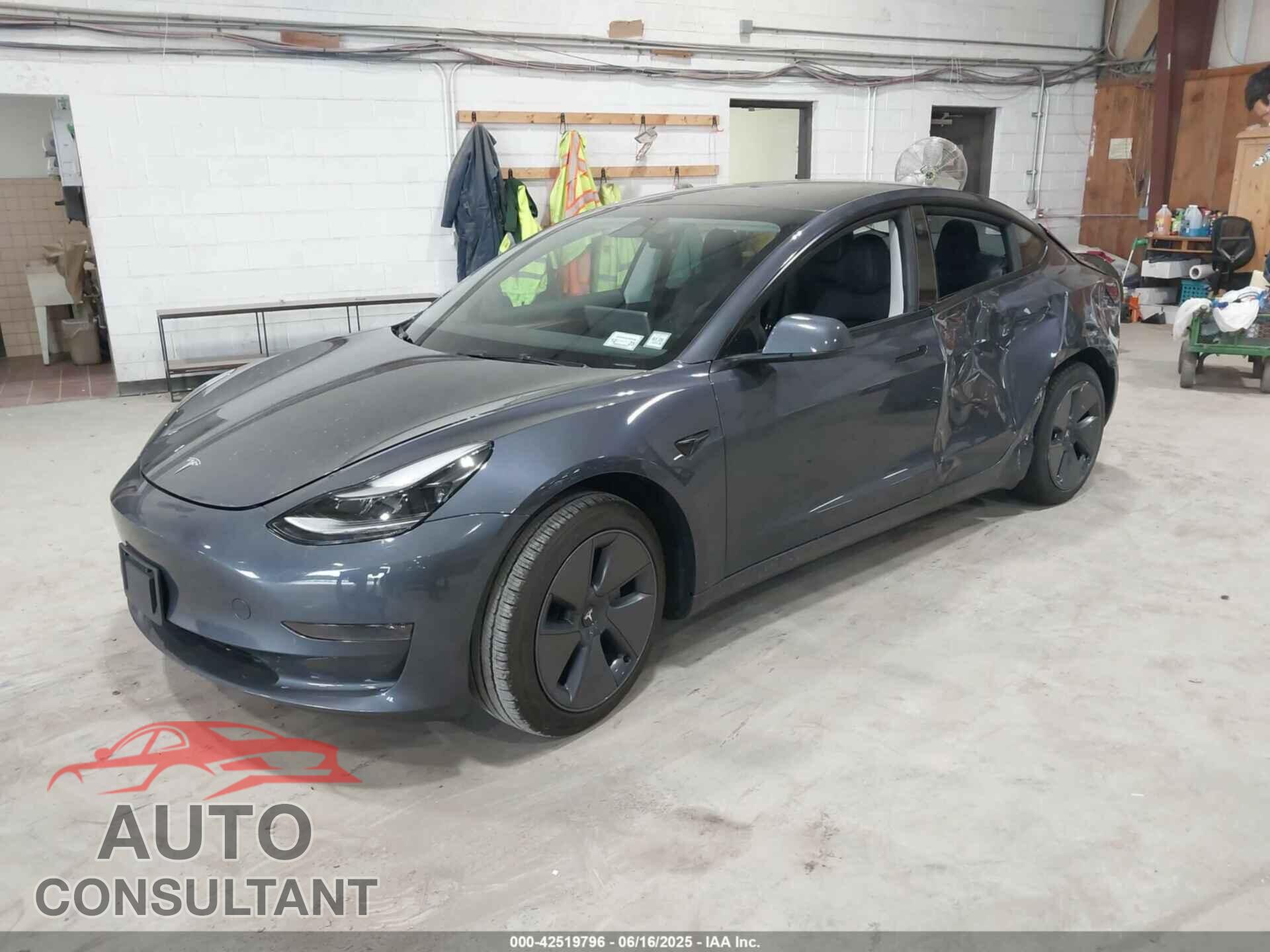 TESLA MODEL 3 2023 - 5YJ3E1EA3PF705909