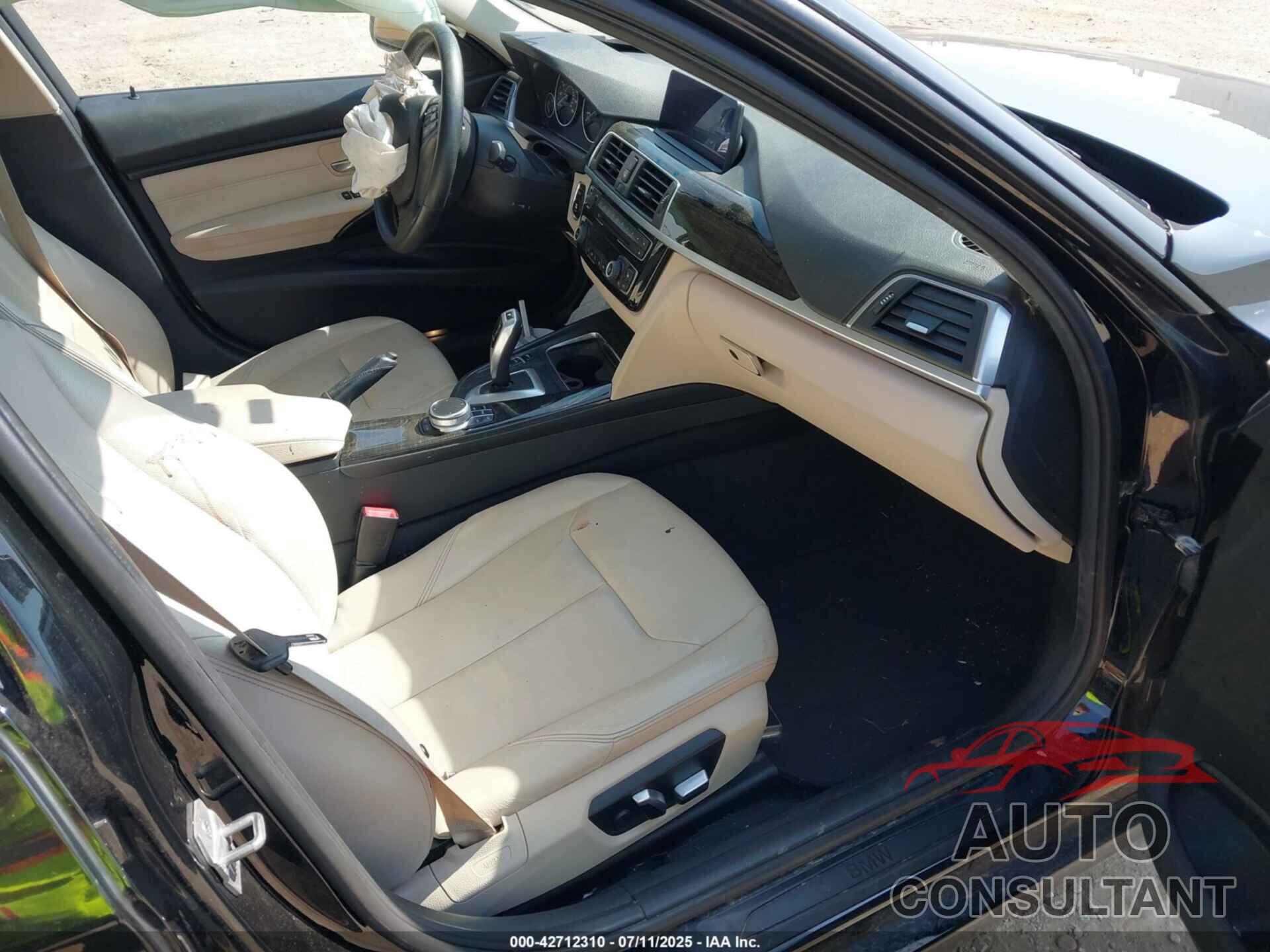 BMW 320I 2018 - WBA8E1G56JNU92529