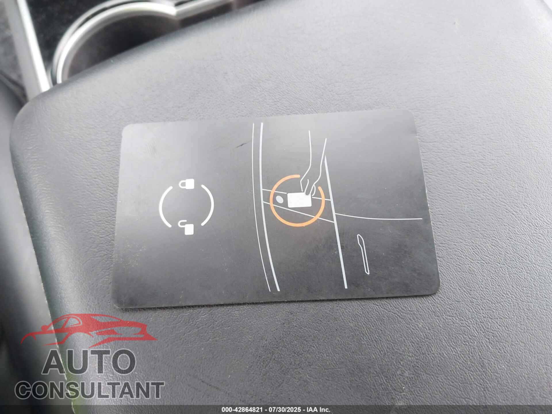 TESLA MODEL 3 2018 - 5YJ3E1EA0JF172277