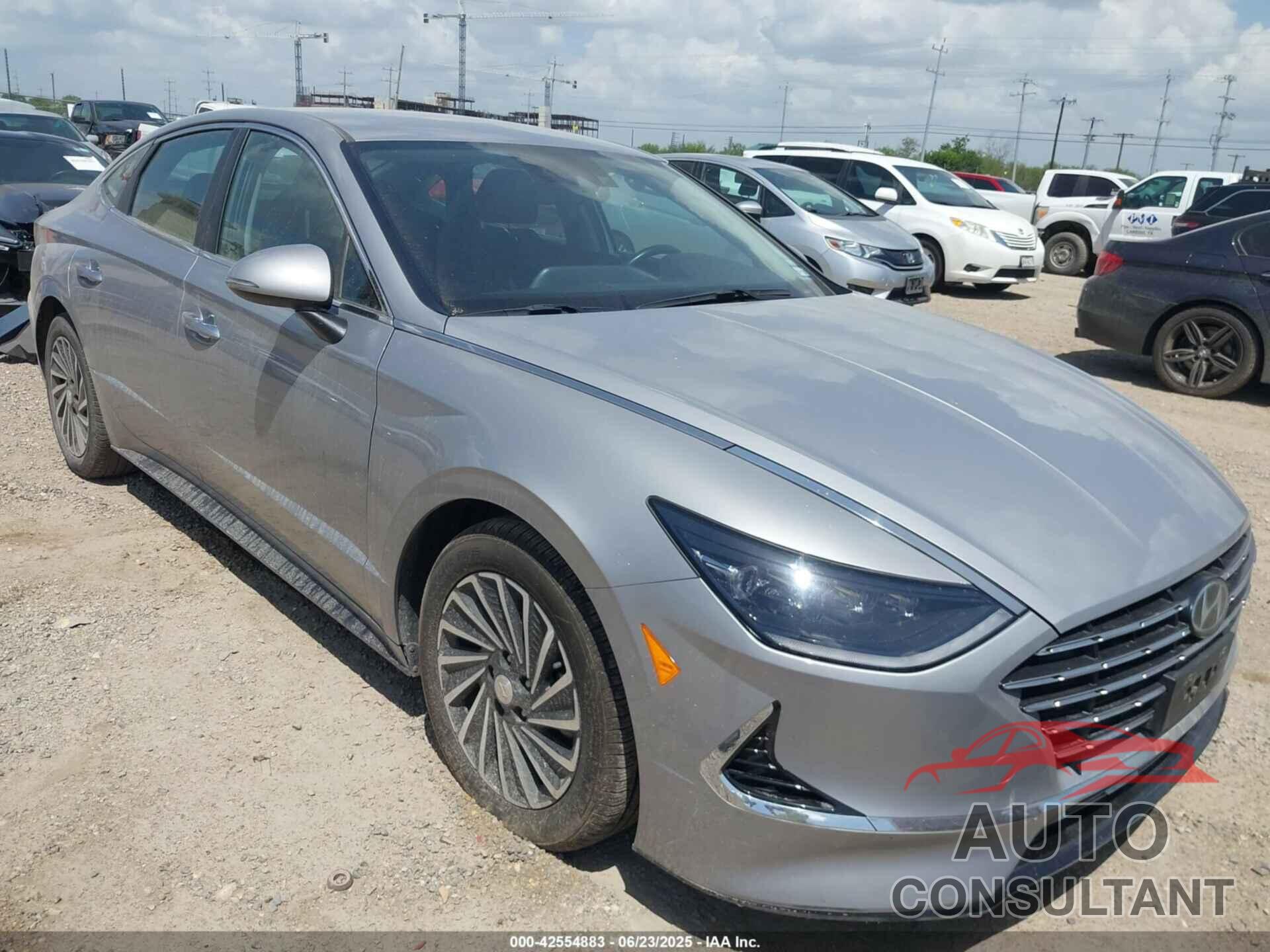 HYUNDAI SONATA HYBRID 2023 - KMHL34JJ2PA070540
