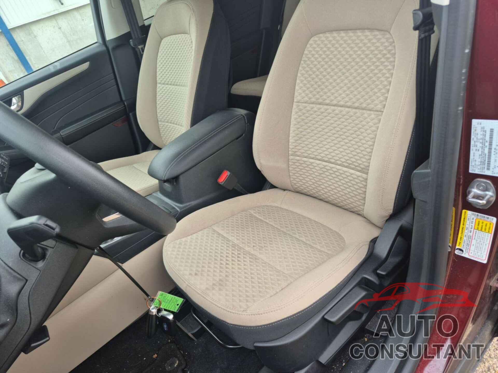FORD ESCAPE 2021 - 1FMCU9BZ9MUA52867