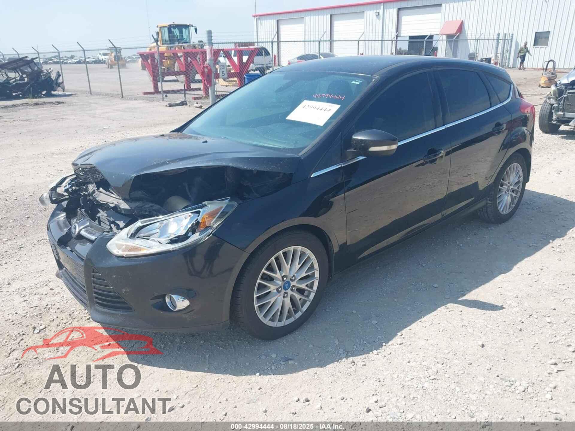 FORD FOCUS 2012 - 1FAHP3M29CL479054