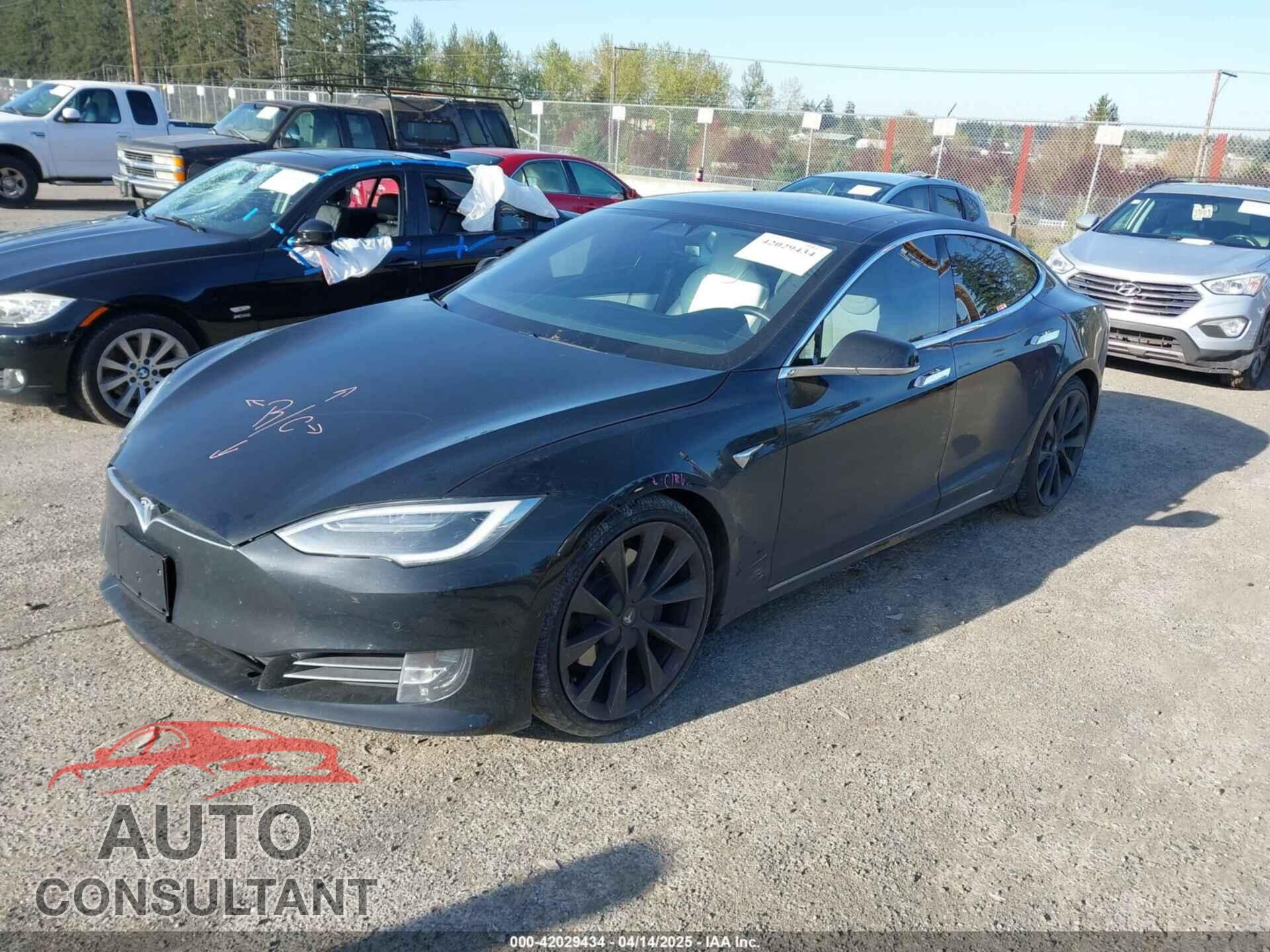 TESLA MODEL S 2018 - 5YJSA1E28JF273809