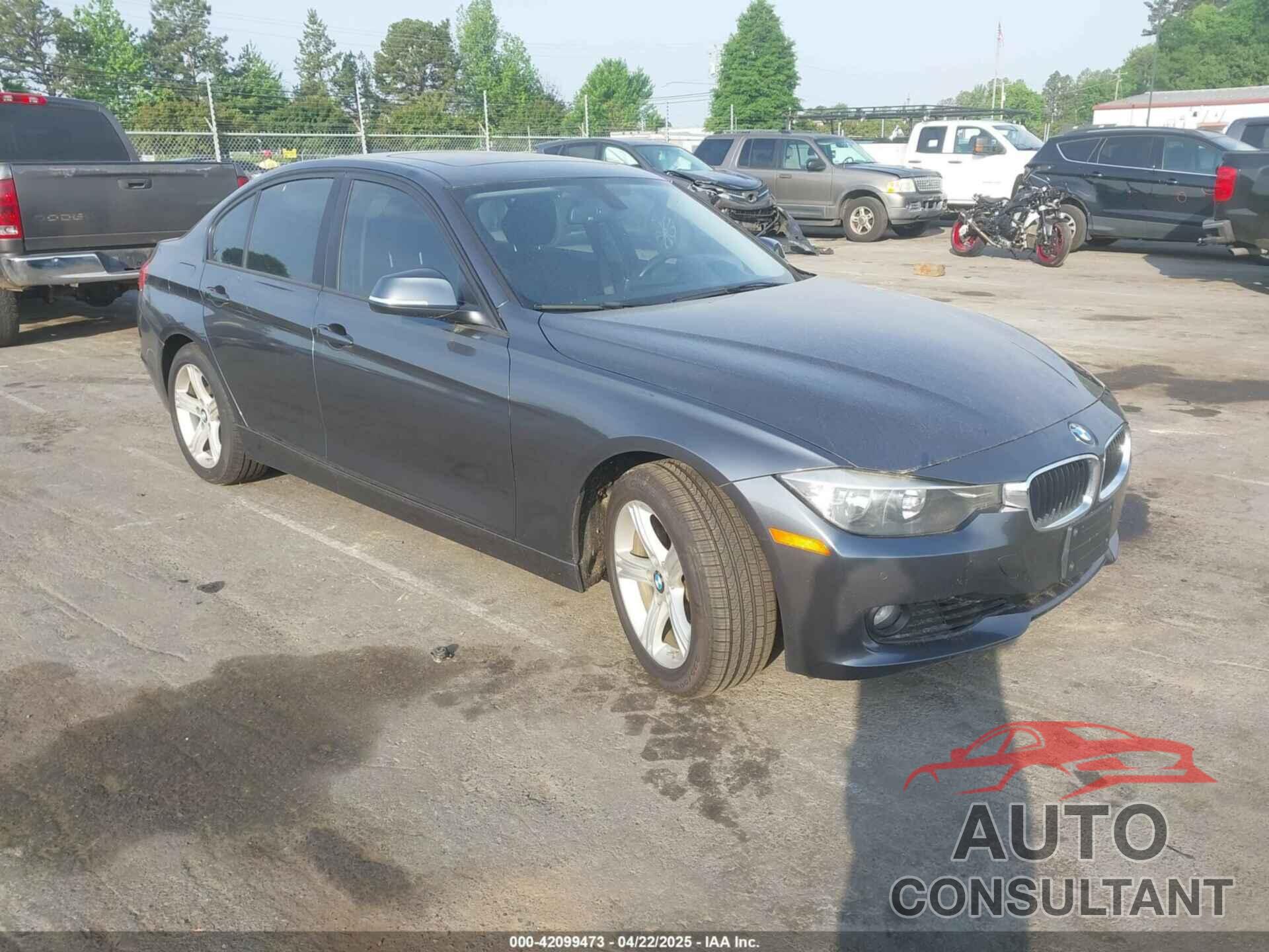 BMW 3 SERIES 2013 - WBA3B3C53DJ810249