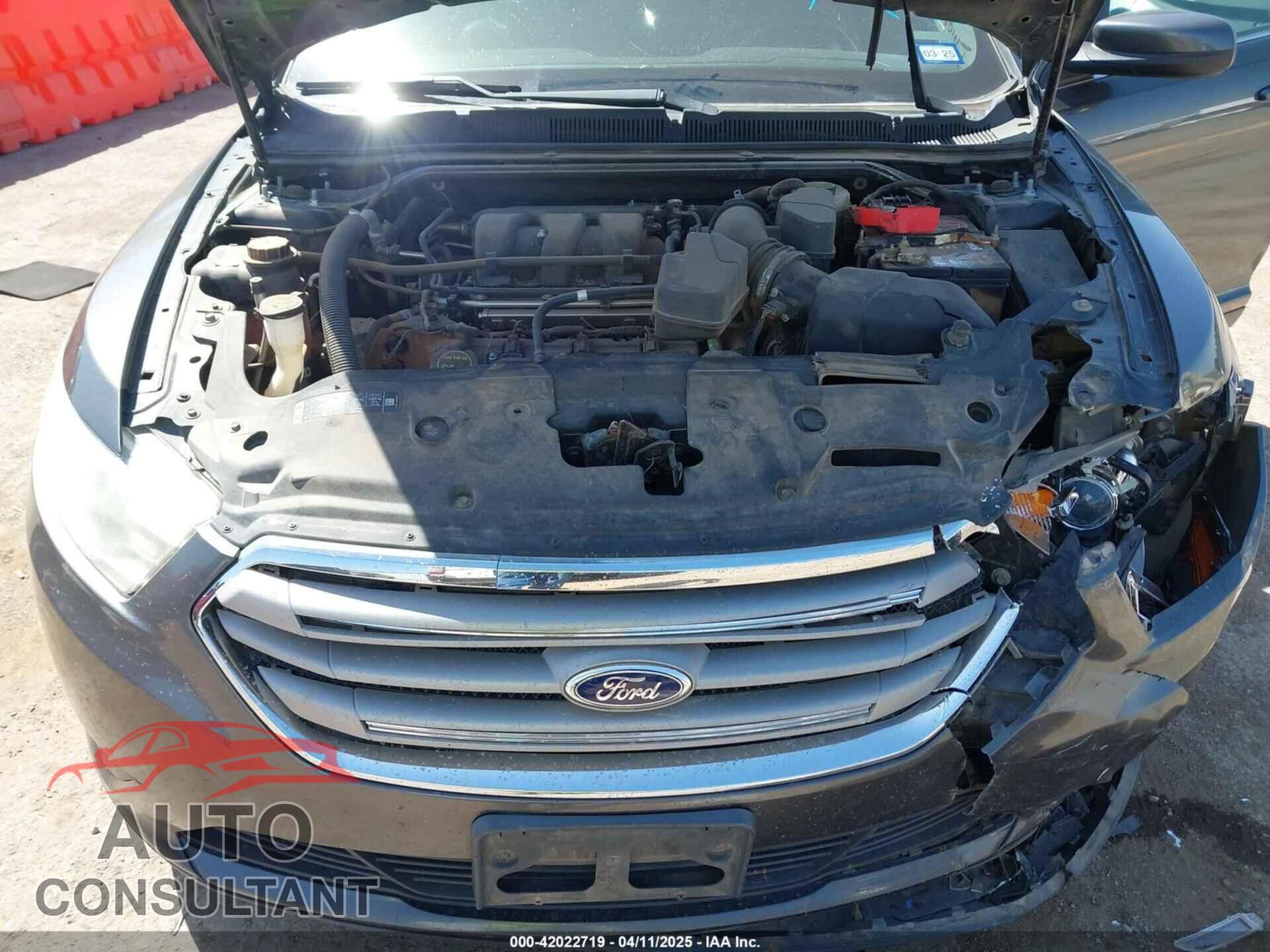 FORD TAURUS 2015 - 1FAHP2E86FG182964