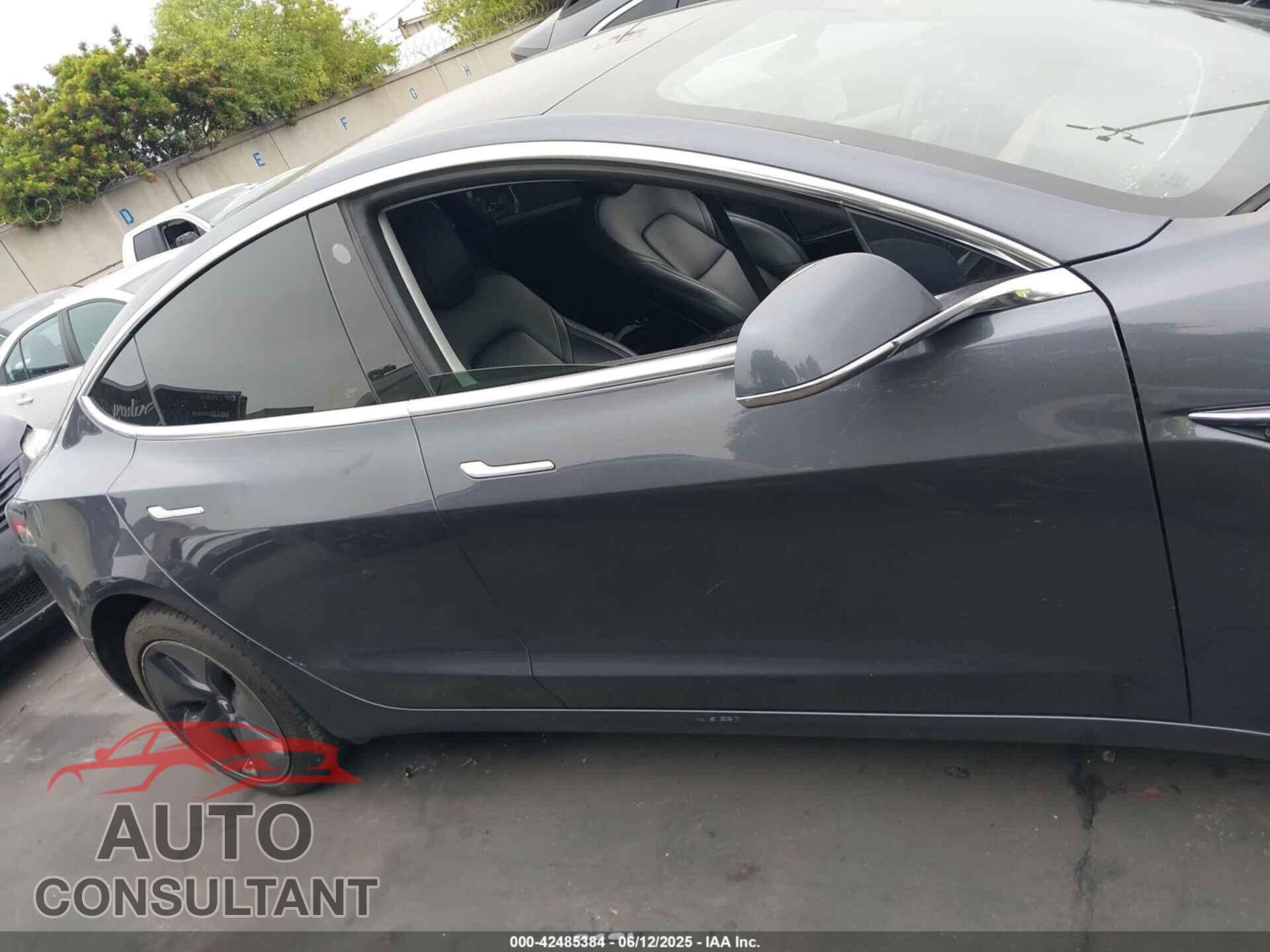 TESLA MODEL 3 2018 - 5YJ3E1EA1JF042198