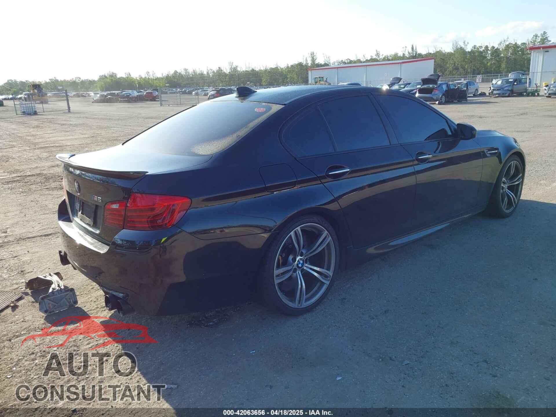 BMW M5 2014 - WBSFV9C54ED593281