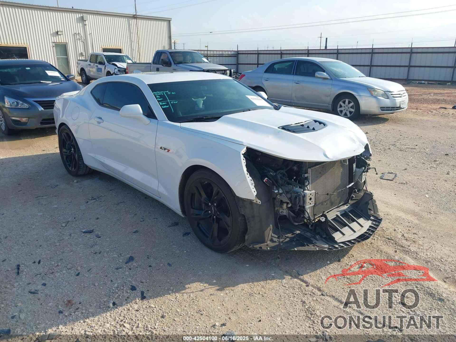 CHEVROLET CAMARO 2021 - 1G1FF1R76M0138820