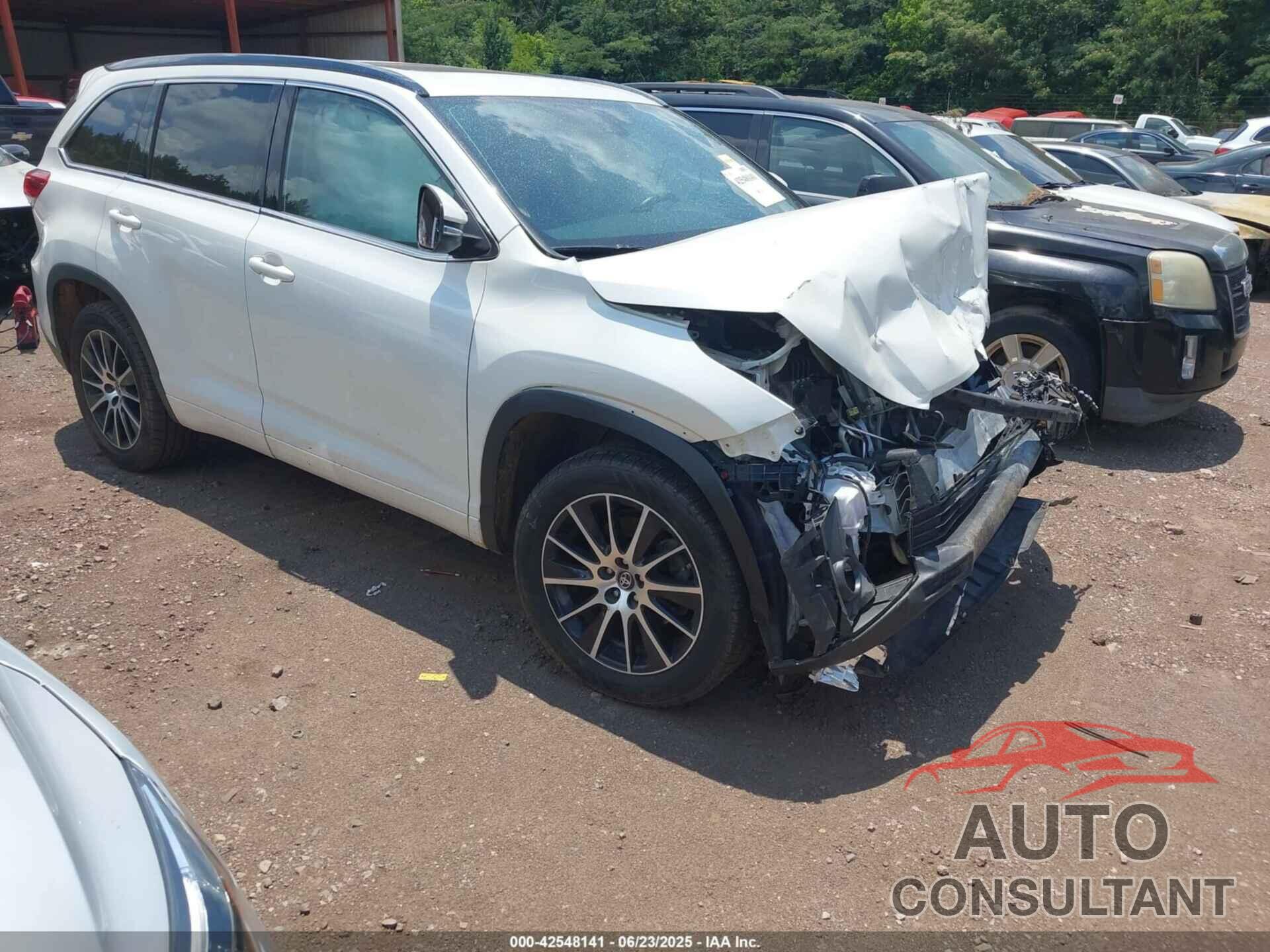 TOYOTA HIGHLANDER 2018 - 5TDKZRFH3JS529523