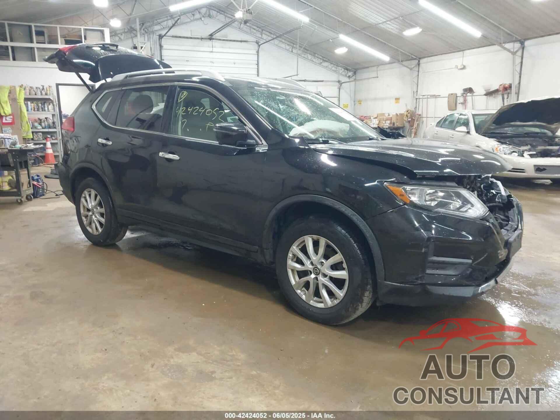 NISSAN ROGUE 2017 - 5N1AT2MVXHC770368