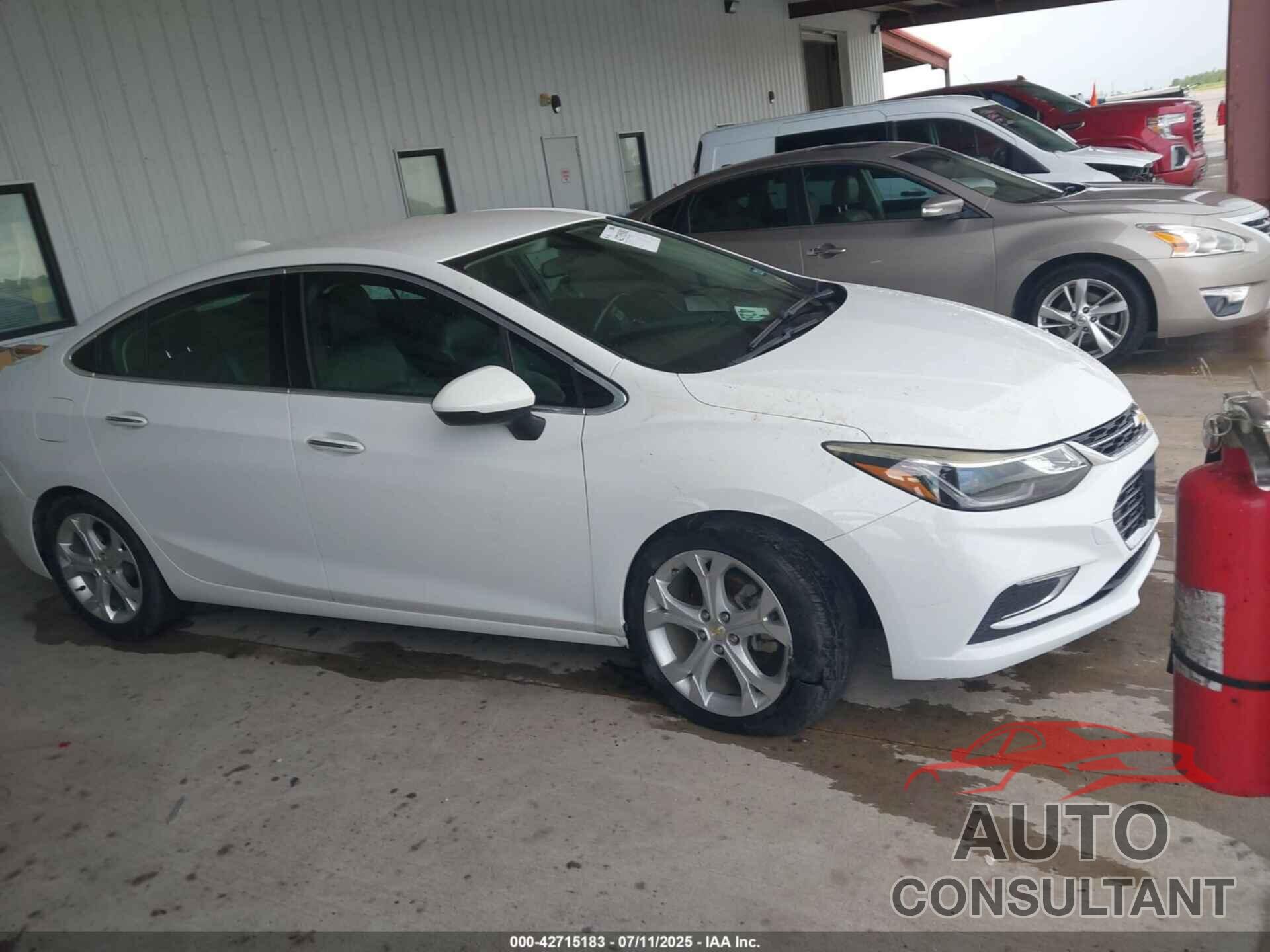 CHEVROLET CRUZE 2018 - 1G1BF5SM7J7192717