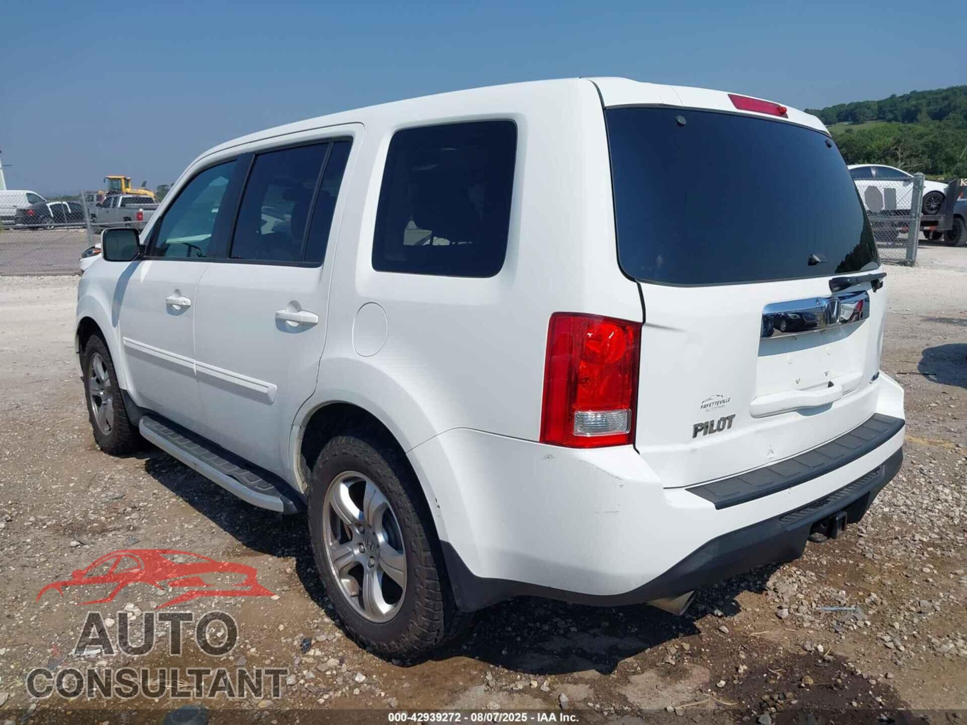 HONDA PILOT 2013 - 5FNYF4H5XDB012446