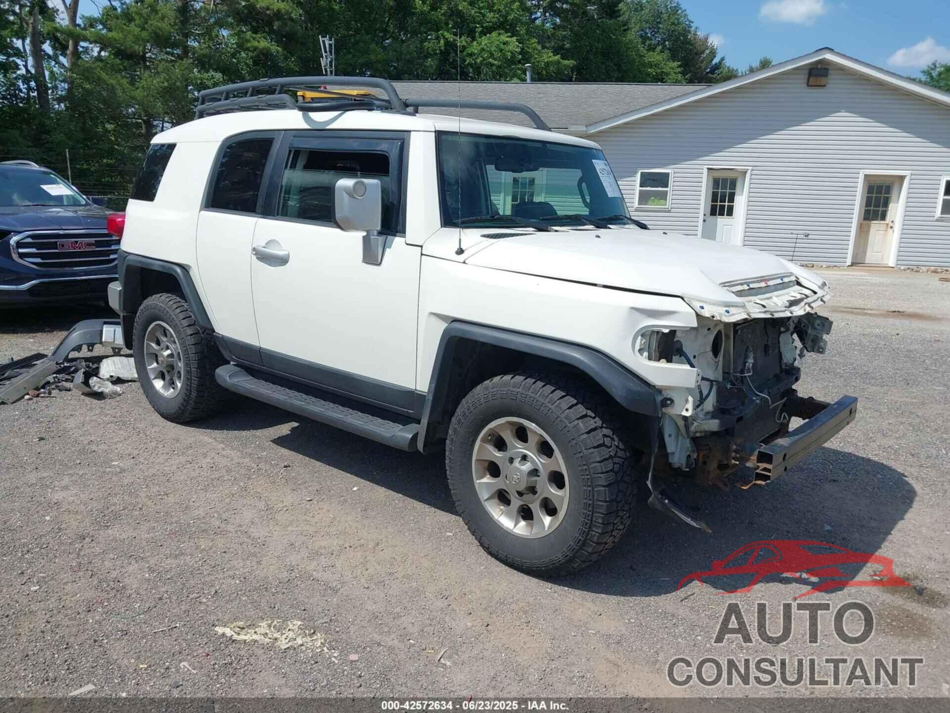 TOYOTA FJ CRUISER 2012 - JTEBU4BF8CK124950