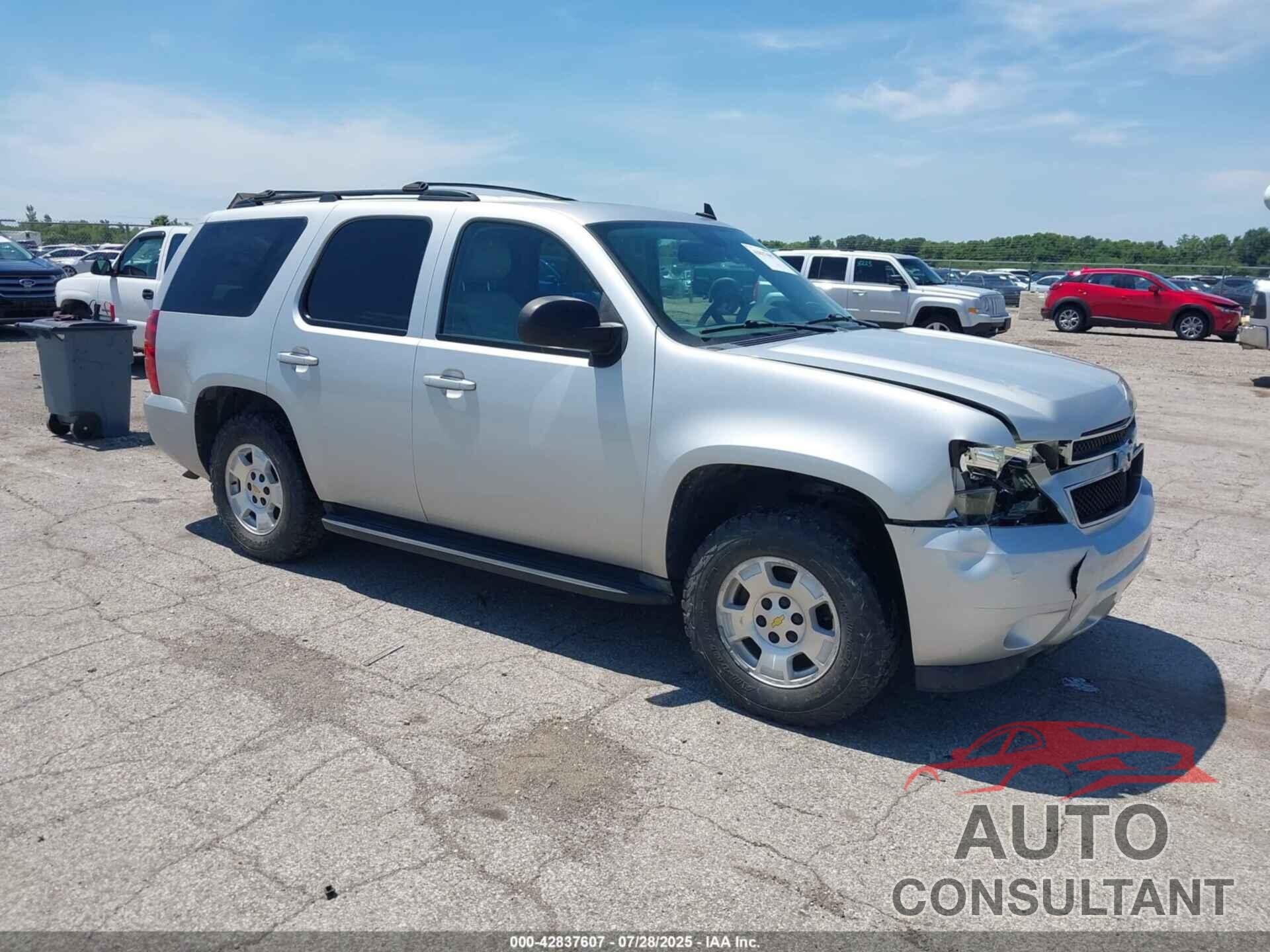 CHEVROLET TAHOE 2011 - 1GNSKBE01BR293470