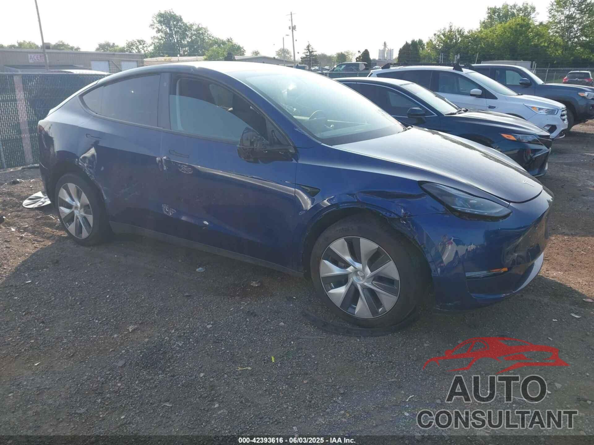 TESLA MODEL Y 2023 - 7SAYGDEE0PF671726
