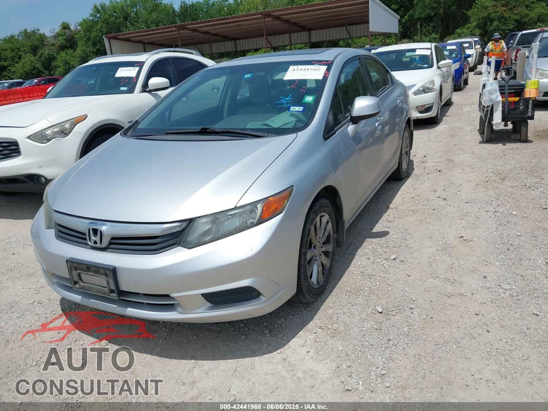 HONDA CIVIC 2012 - 2HGFB2F84CH516960
