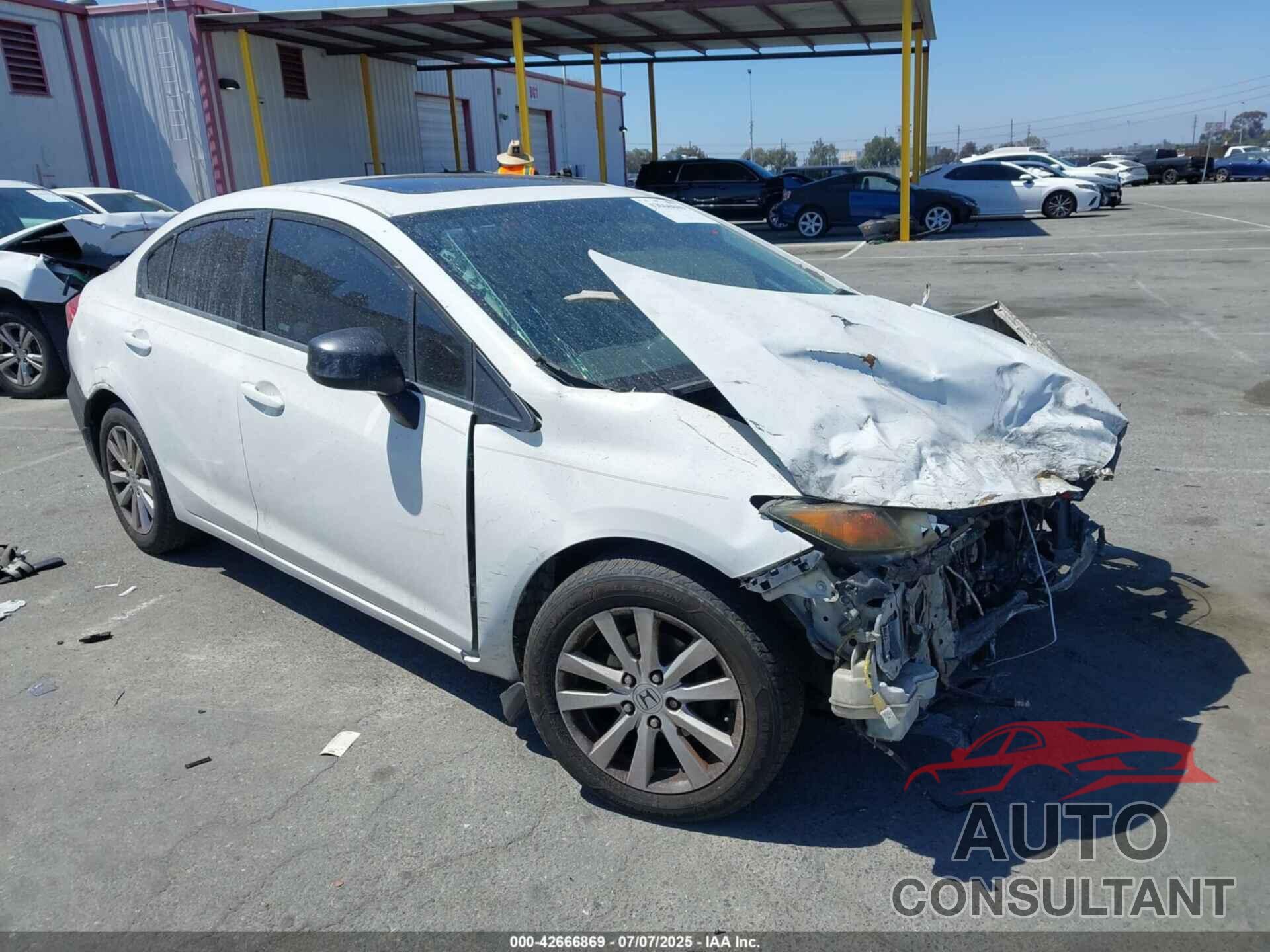 HONDA CIVIC 2012 - 2HGFB2F83CH588958