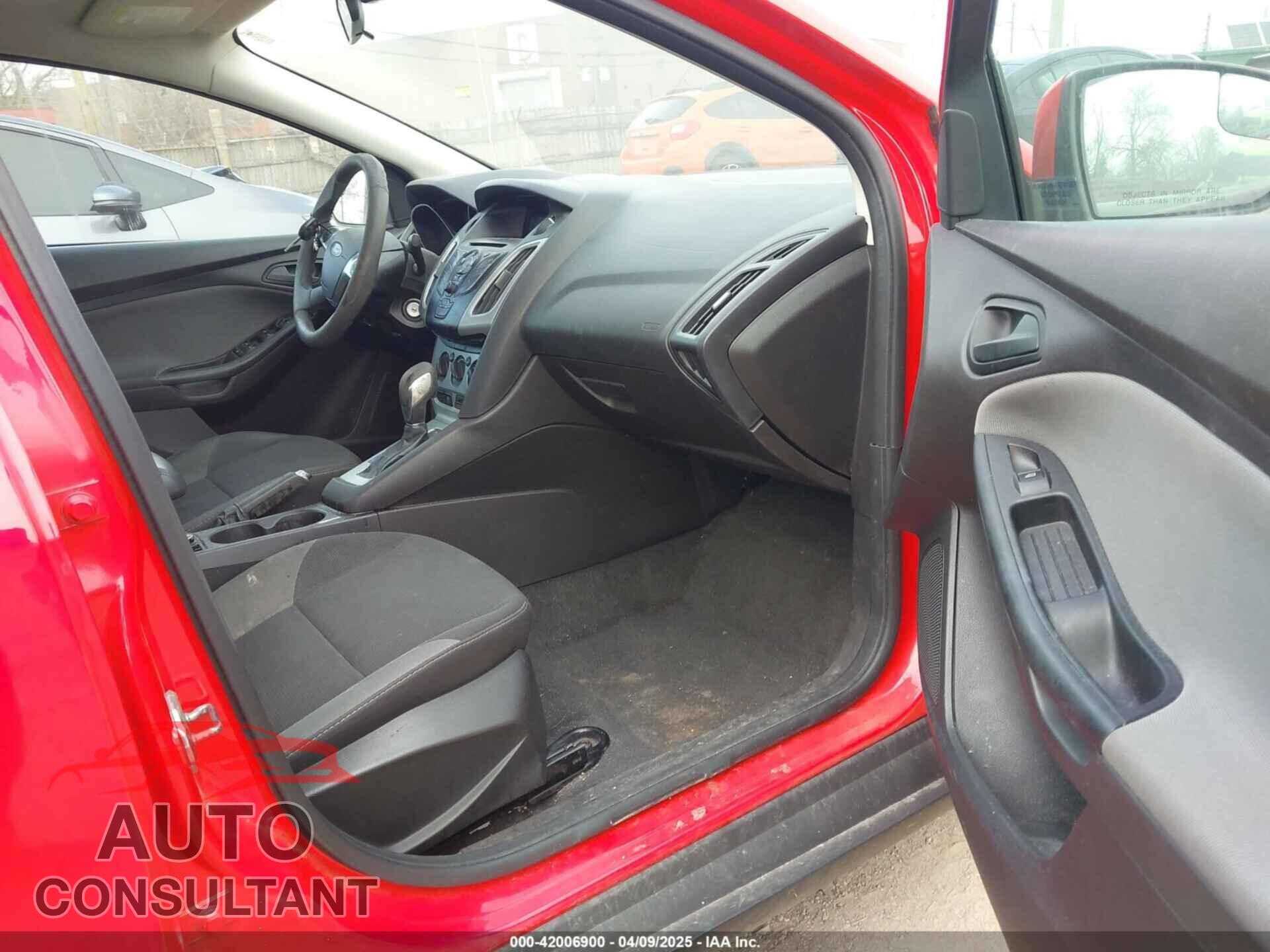 FORD FOCUS 2012 - 1FAHP3F28CL376141