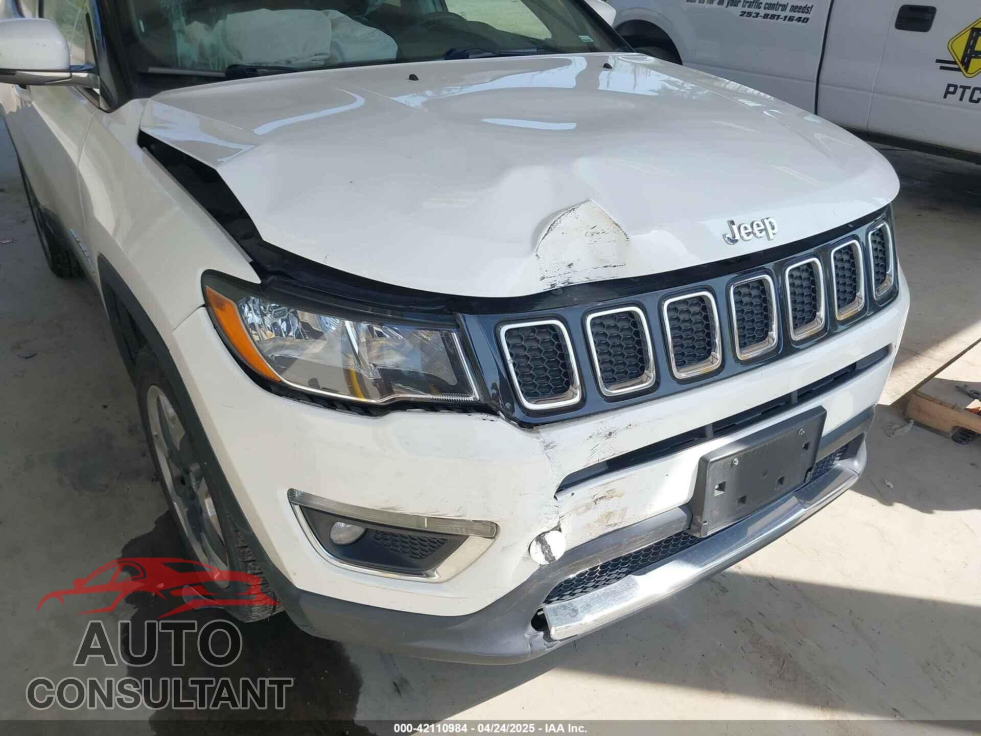 JEEP COMPASS 2019 - 3C4NJDCB7KT753926
