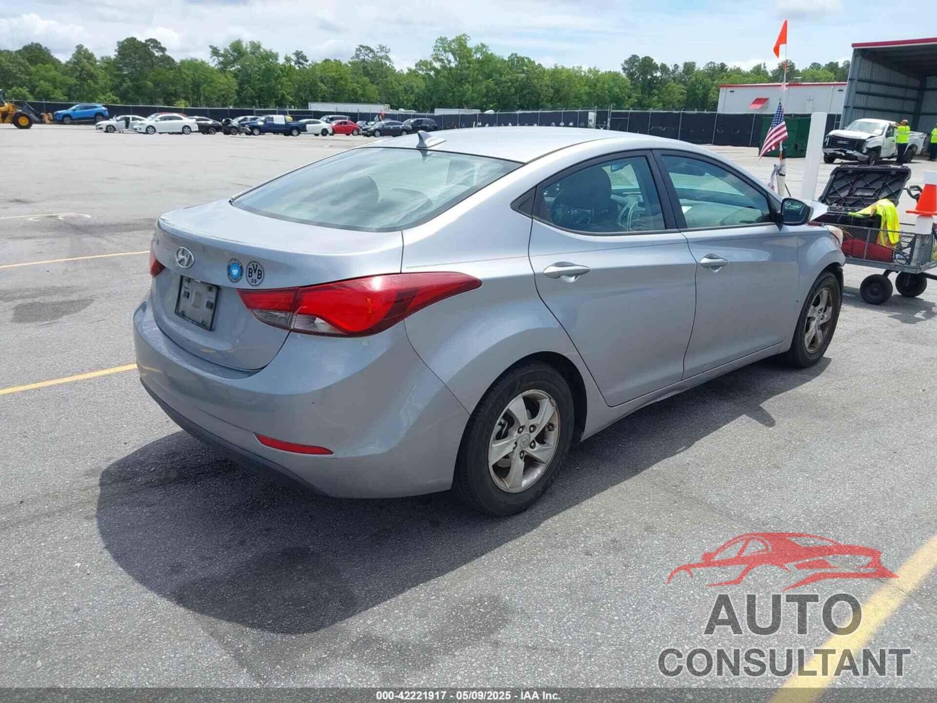 HYUNDAI ELANTRA 2015 - 5NPDH4AE6FH571077
