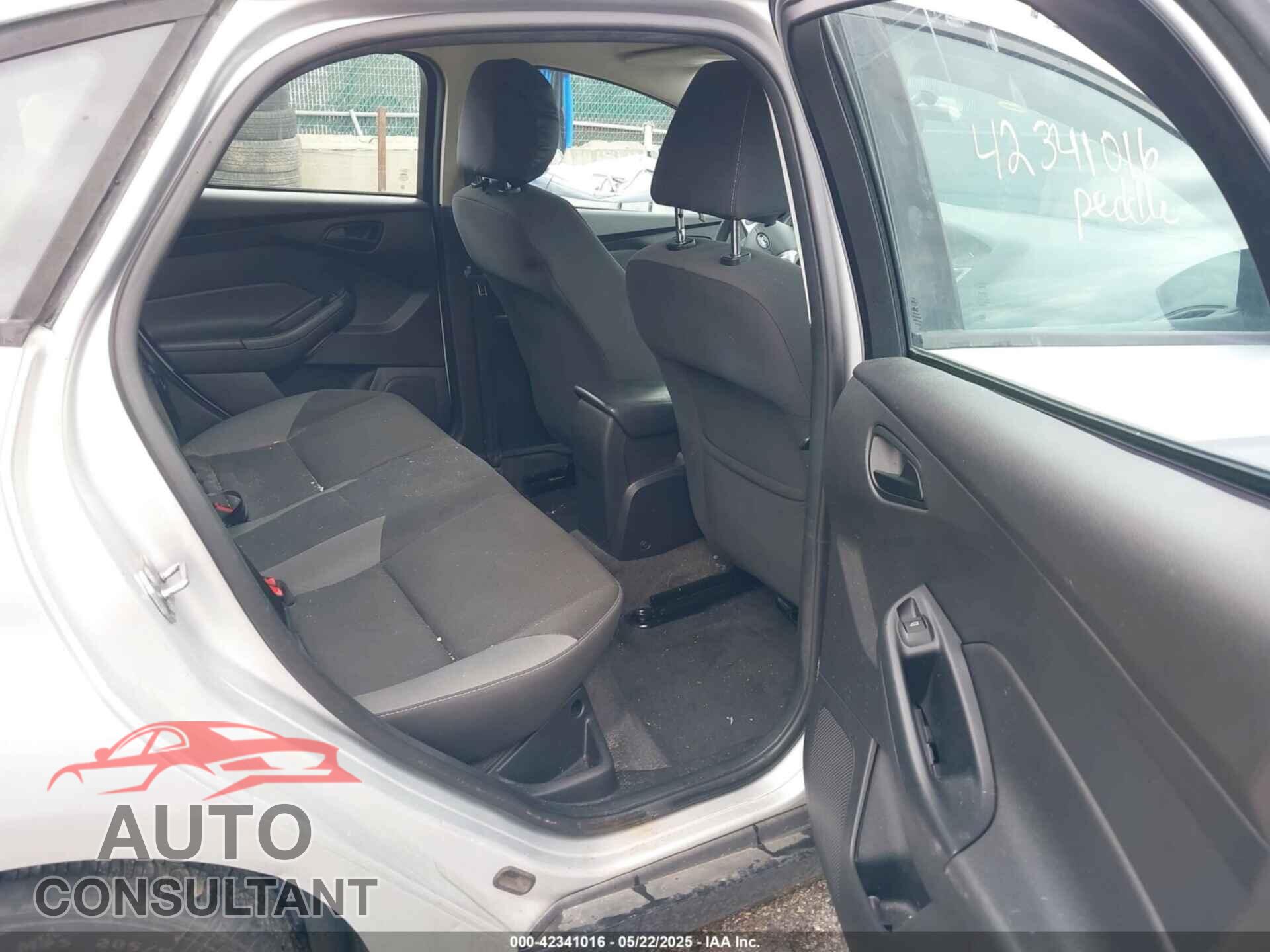 FORD FOCUS 2012 - 1FAHP3F29CL404674
