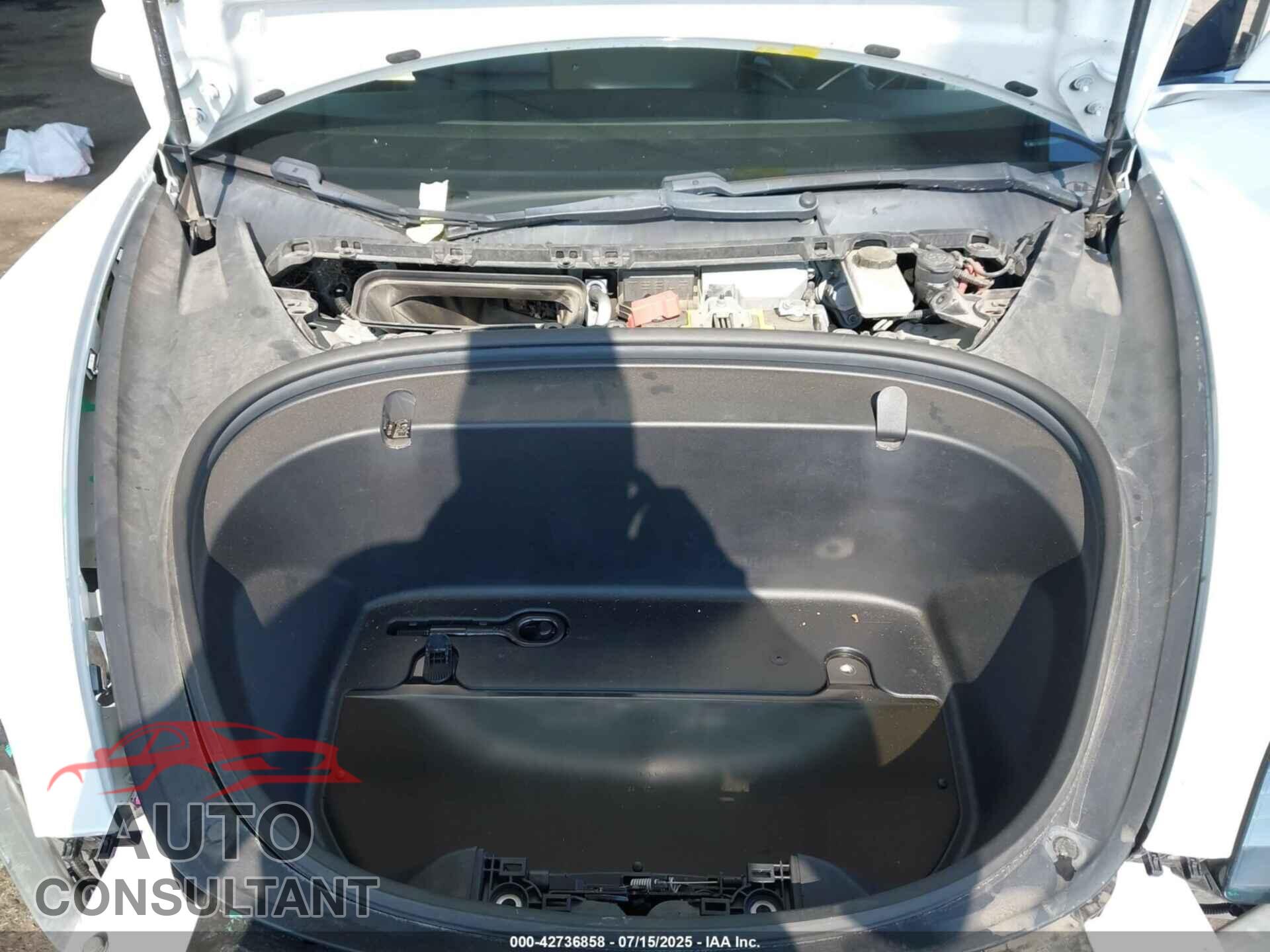 TESLA MODEL 3 2018 - 5YJ3E1EA7JF044277