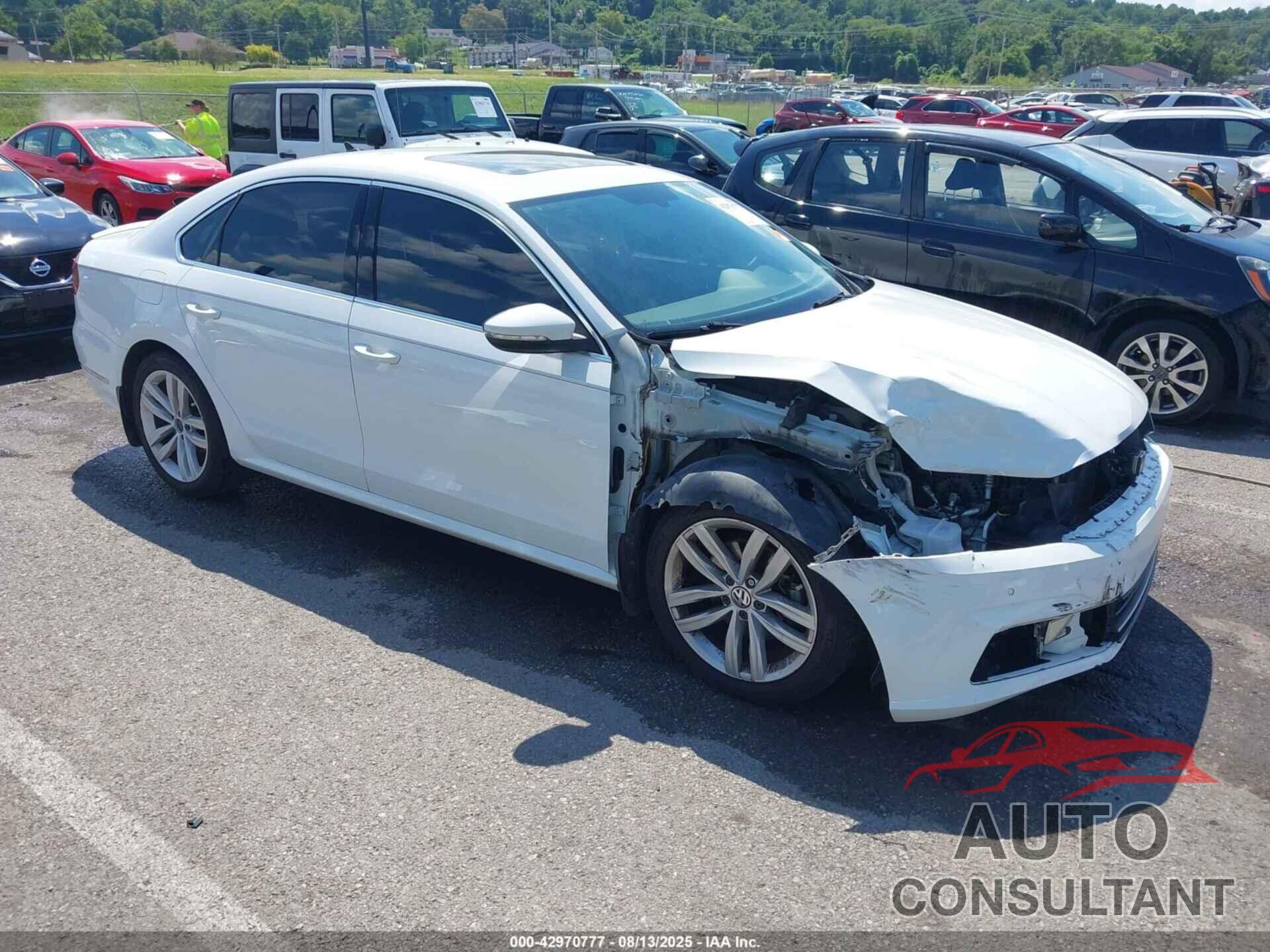 VOLKSWAGEN PASSAT 2018 - 1VWBA7A32JC016723