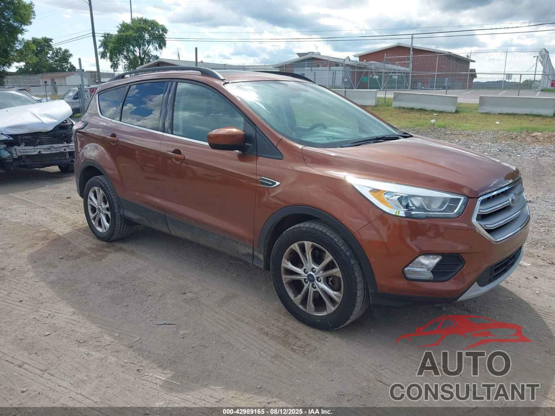 FORD ESCAPE 2017 - 1FMCU9G99HUB95803