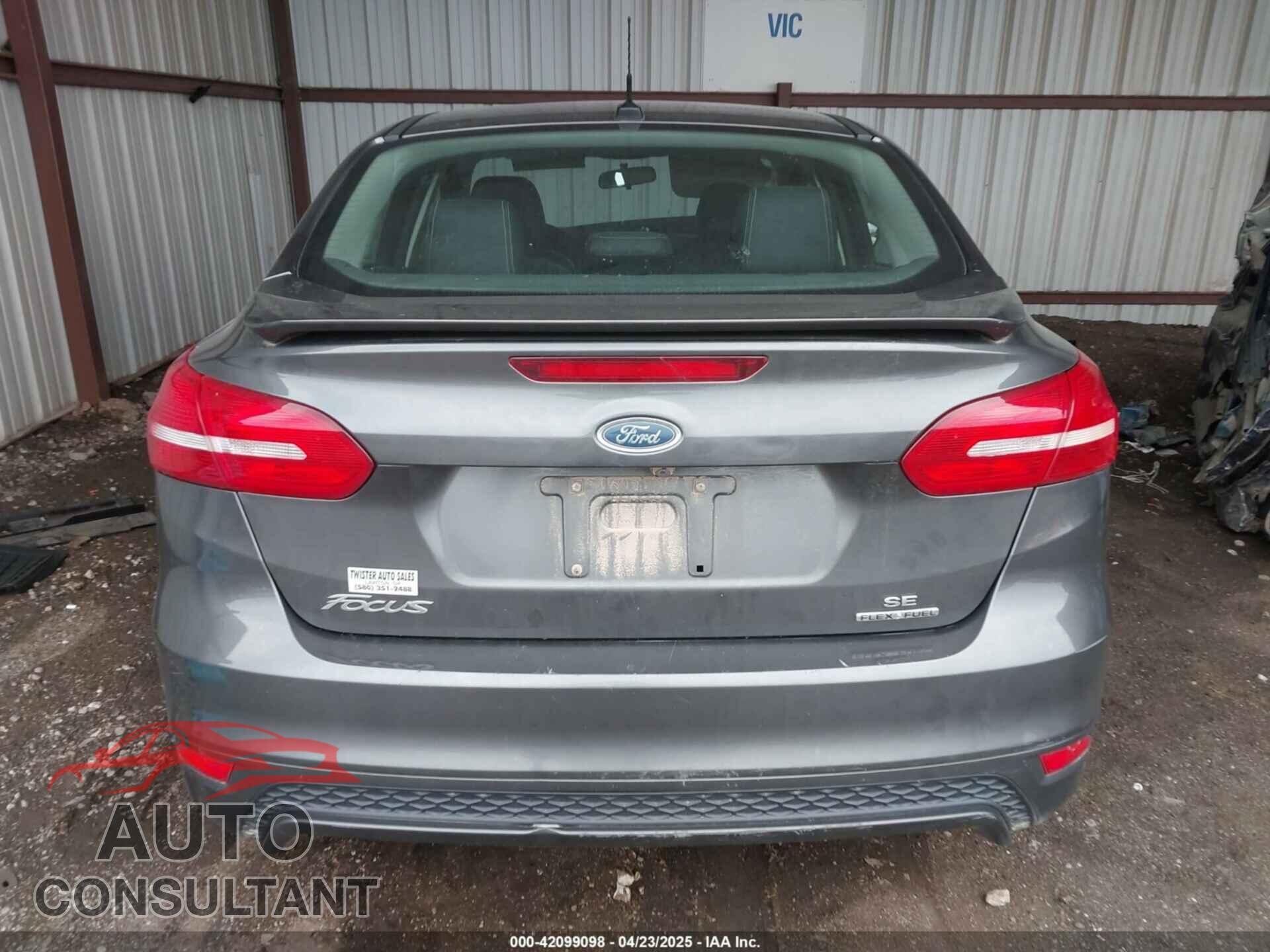 FORD FOCUS 2015 - 1FADP3F21FL293539