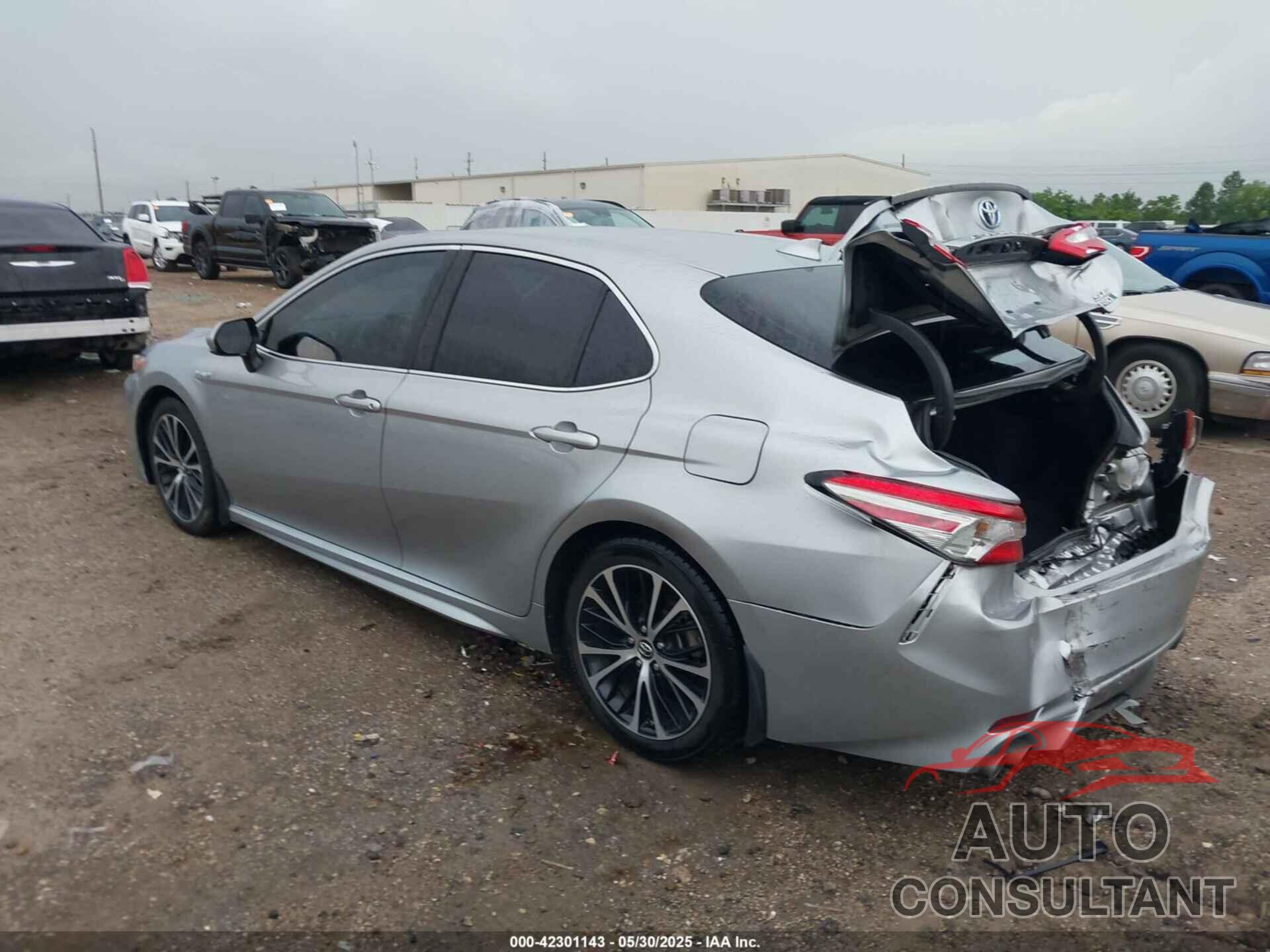 TOYOTA CAMRY HYBRID 2019 - 4T1B21HK8KU012077