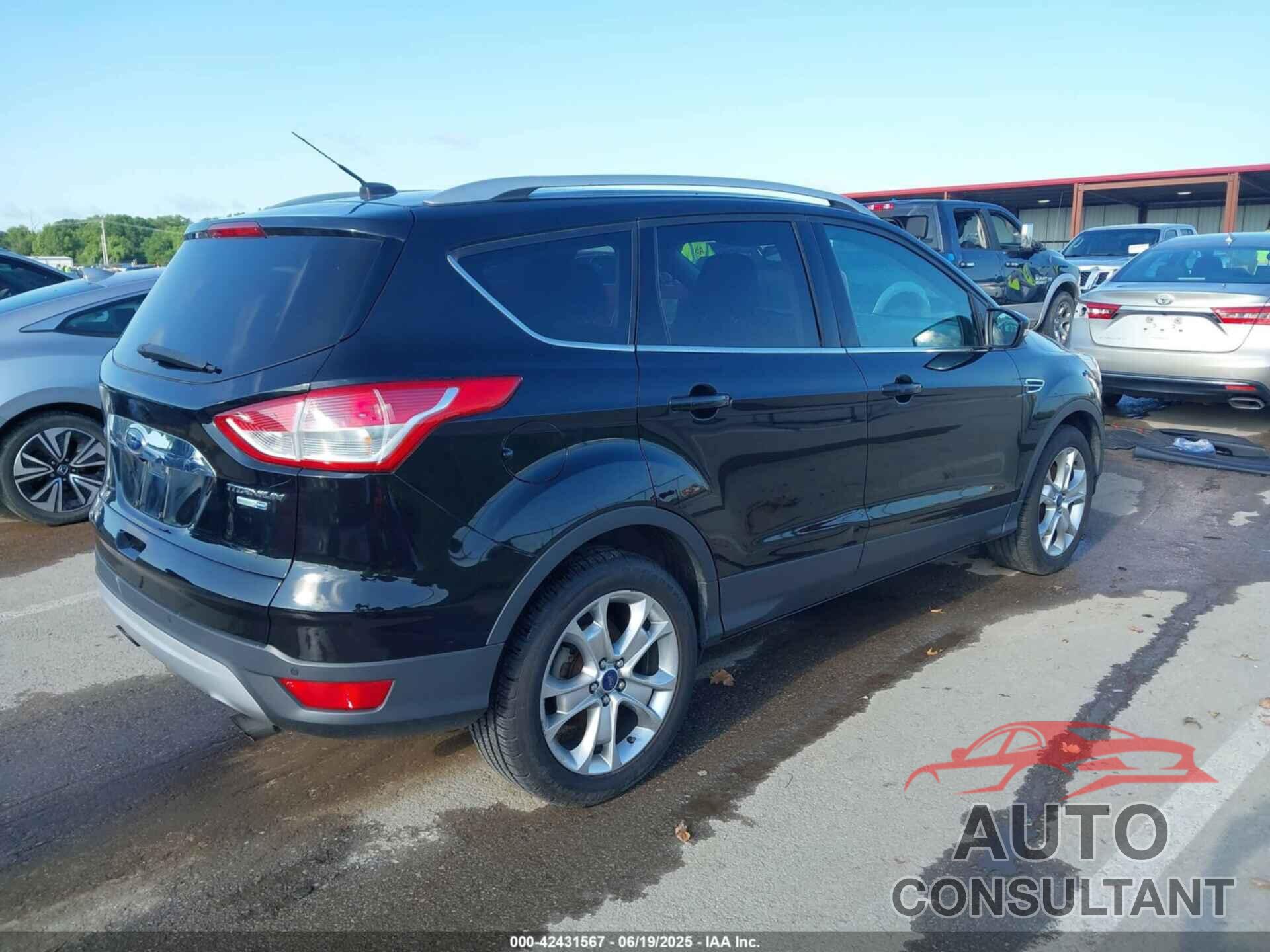 FORD ESCAPE 2016 - 1FMCU9J97GUC21242