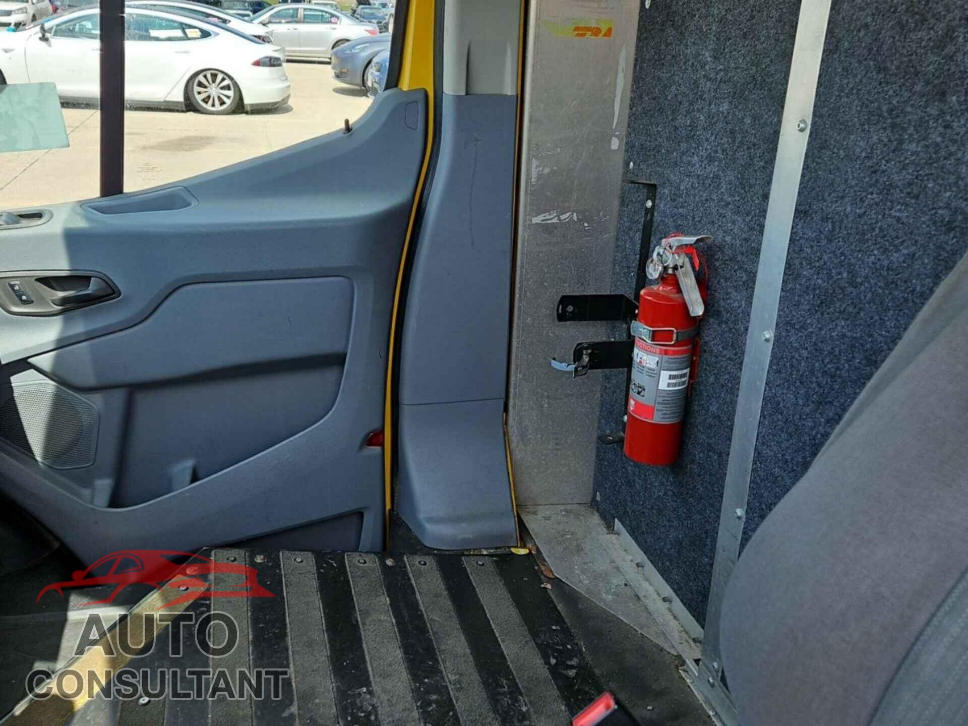 FORD TRANSIT 2018 - 1FTKR3XM7JKA49162