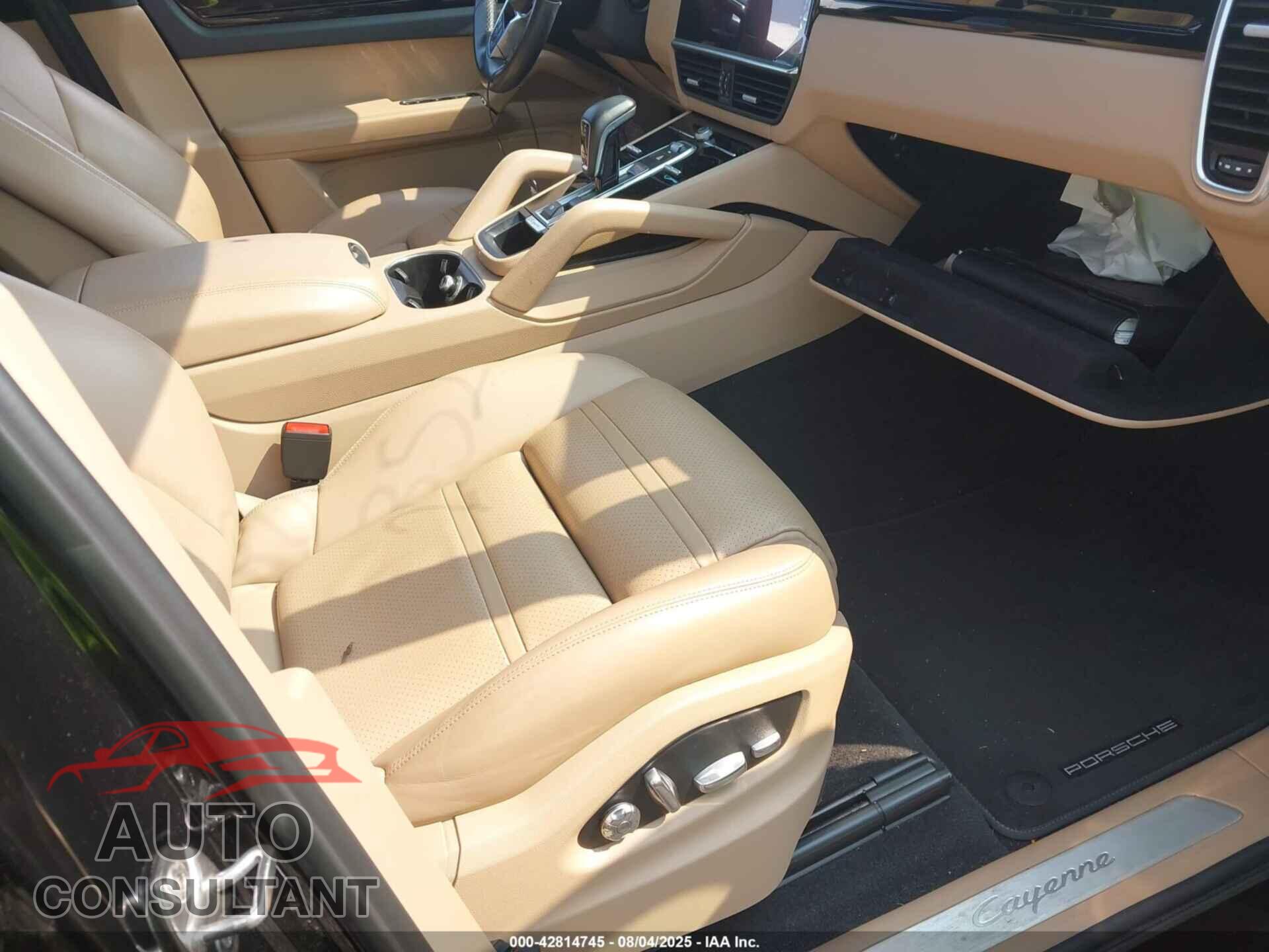 PORSCHE CAYENNE 2019 - WP1AA2AY4KDA18142