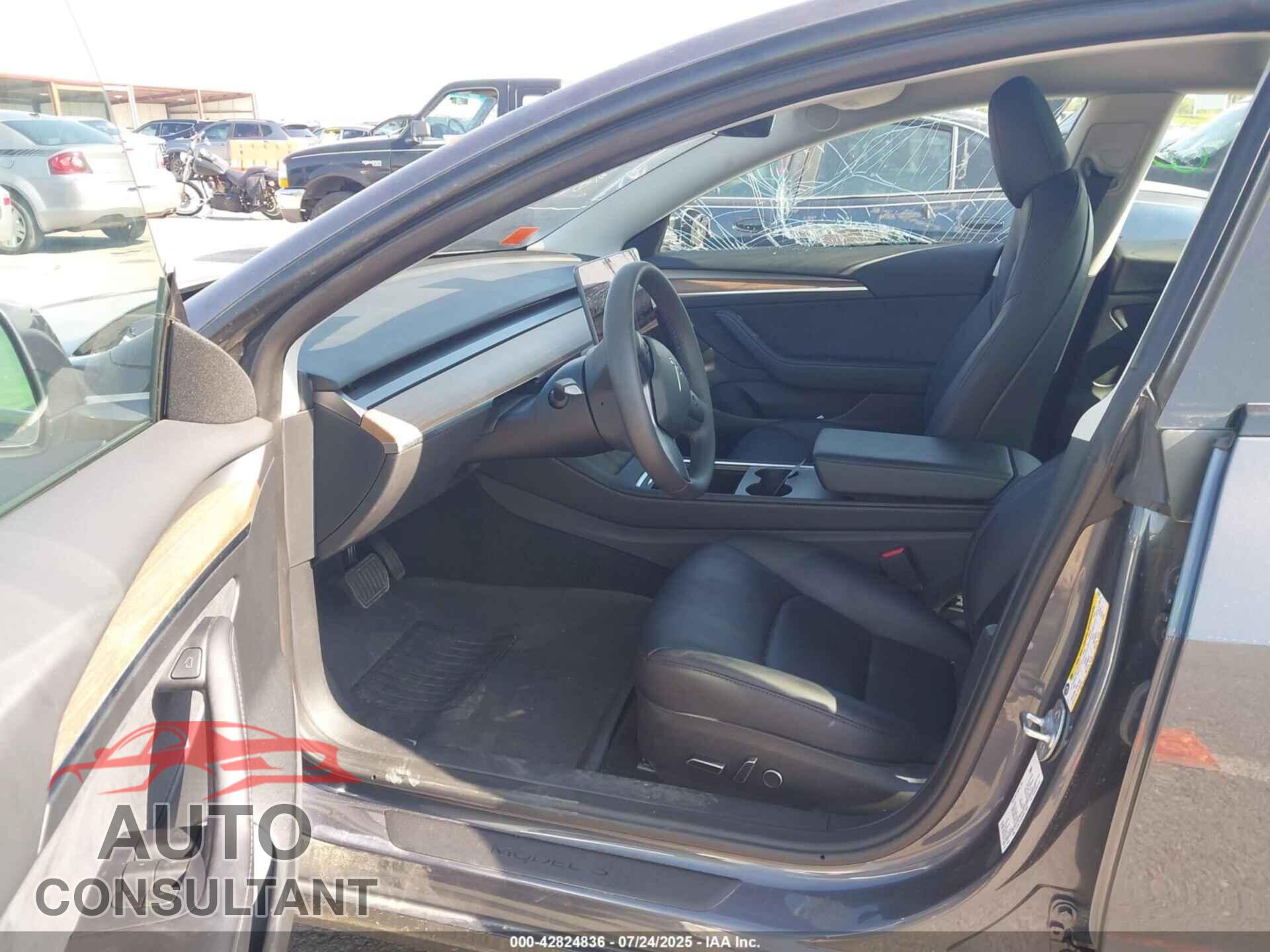 TESLA MODEL 3 2023 - 5YJ3E1EA2PF677889